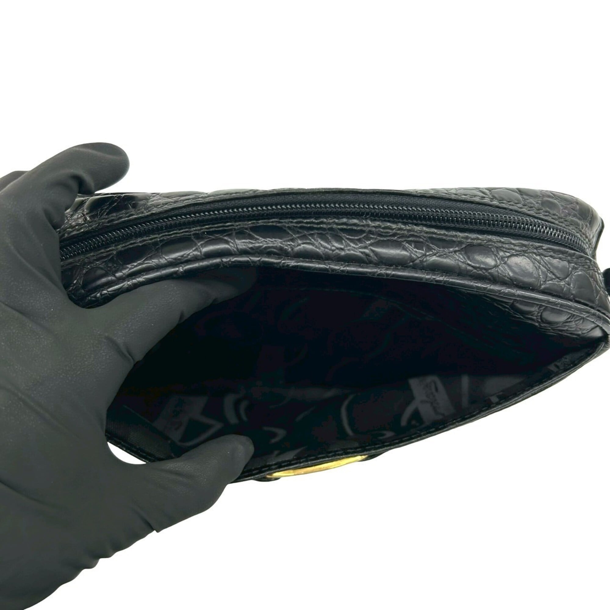 Salvatore Ferragamo Black Leather Pochette Shoulder Bag (Pre-Owned)