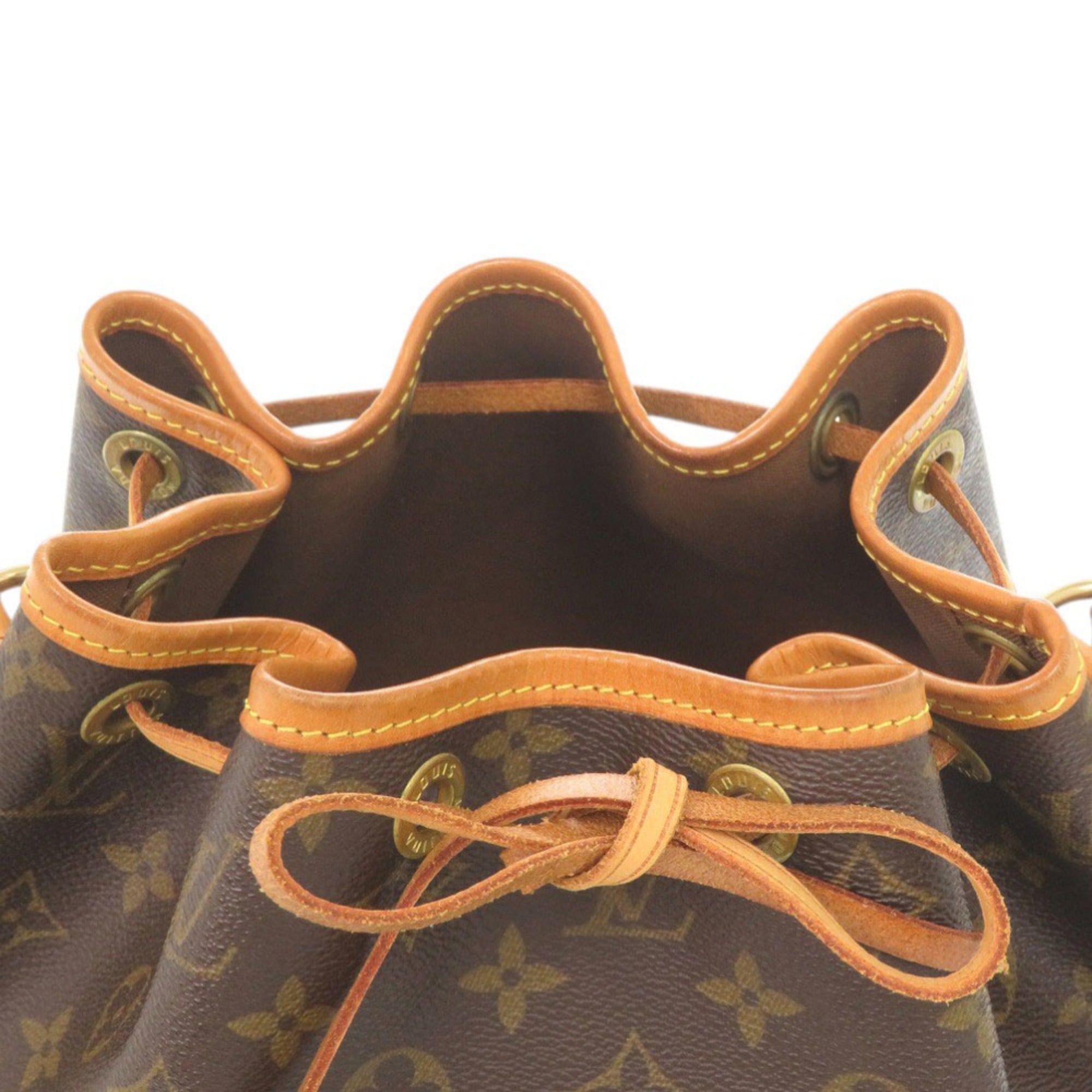 Louis Vuitton Brown Monogram Monogram Shoulder Bag (Pre-Owned)
