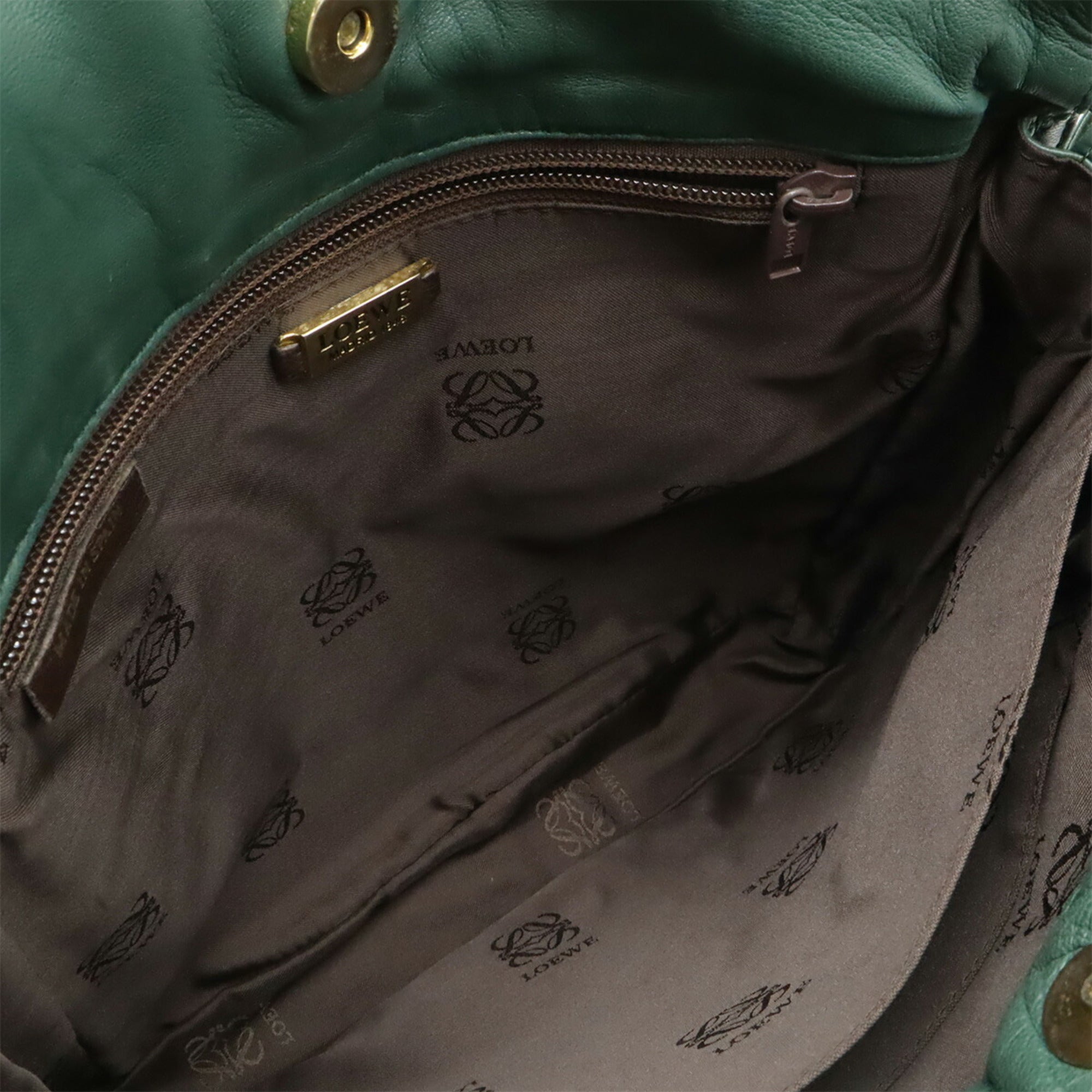 Loewe Green Leather Shoulder Bag (Pre-Owned)