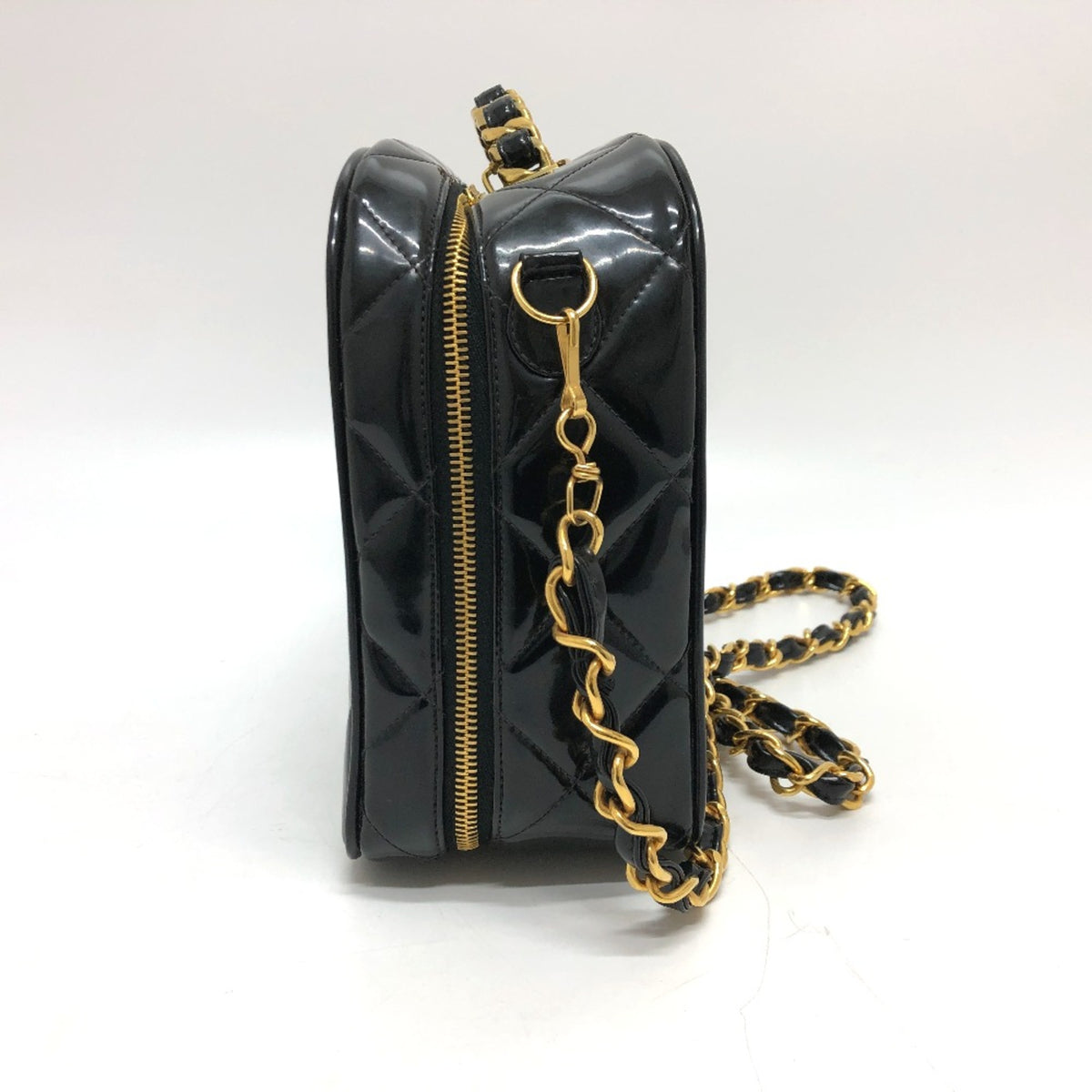 Chanel Black Patent Leather Handbag (Pre-Owned)