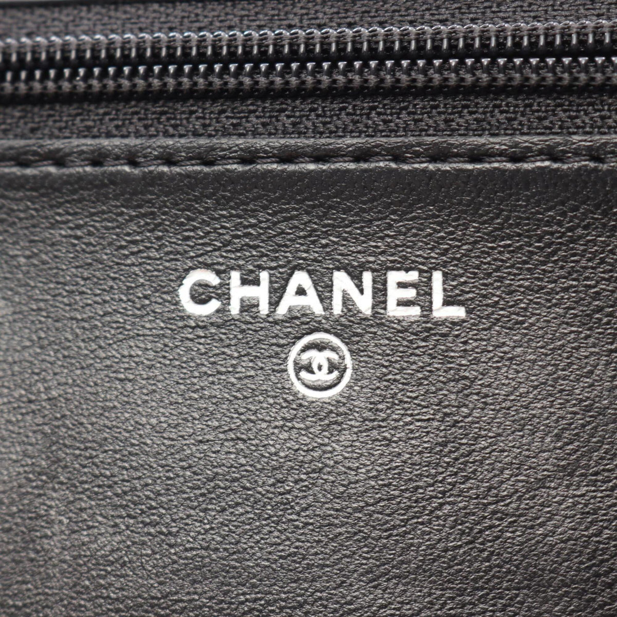 Chanel Black Leather Handbag Shoulder Bag (Pre-Owned)