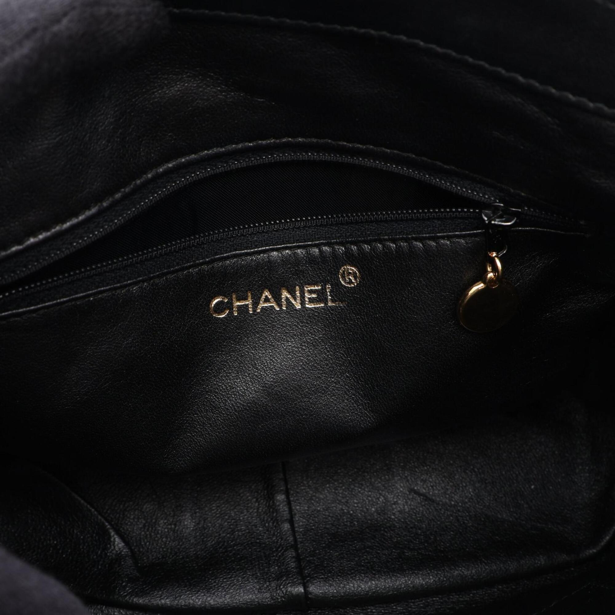 Chanel Black Leather Handbag Shoulder Bag (Pre-Owned)