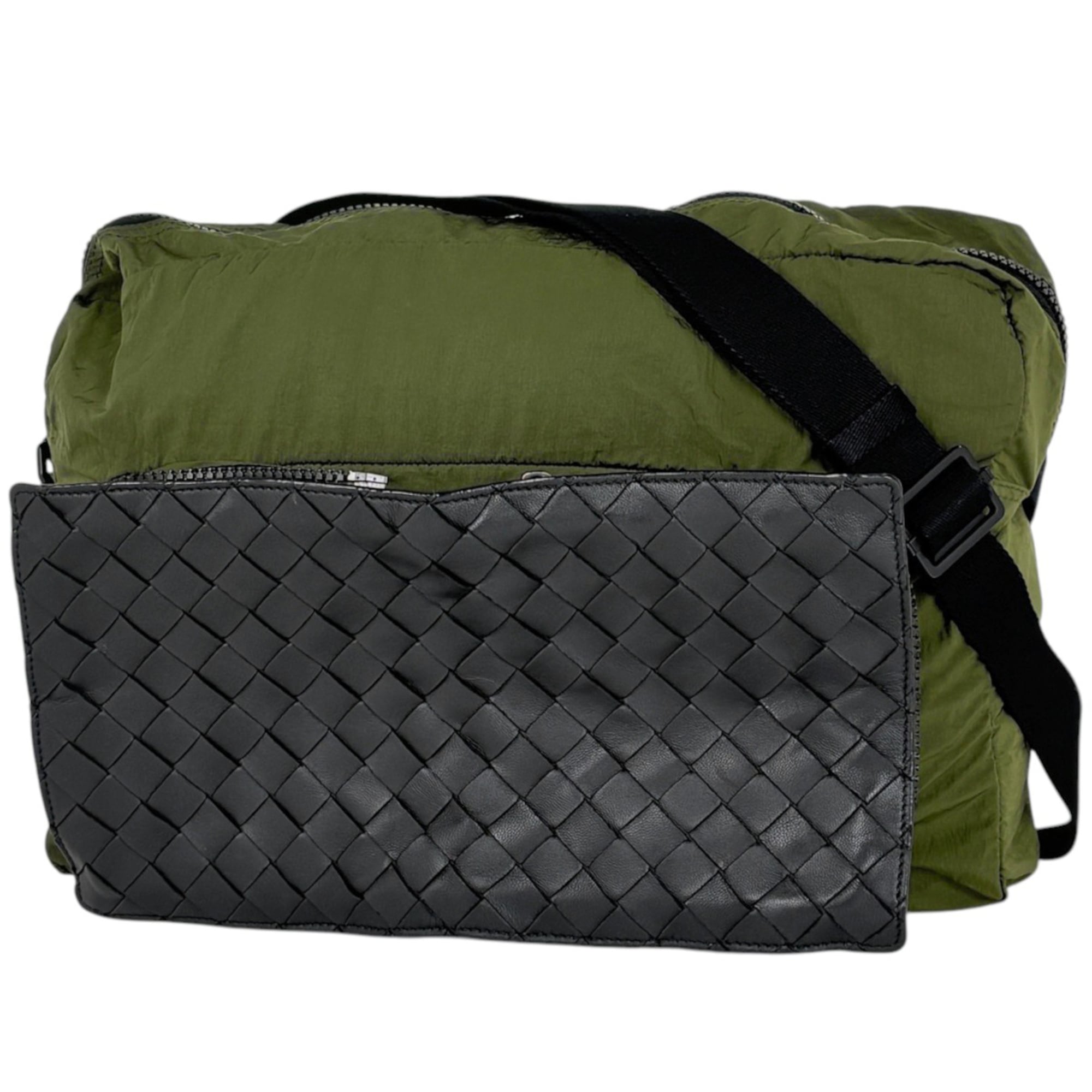 Bottega Veneta Intrecciato Black Green Leather Nylon Eco-Bag Shoulder Bag (Pre-Owned)