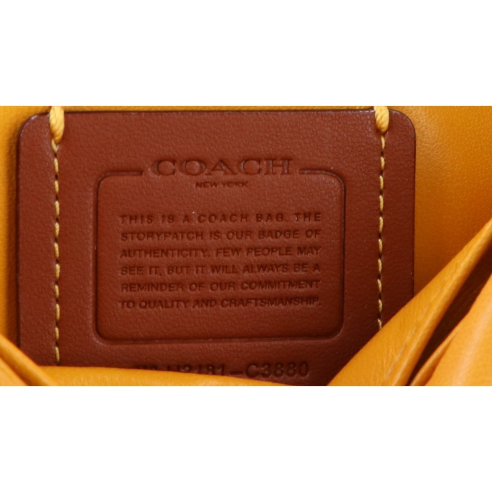 Coach Leather Shoulder Bag (Pre-Owned)