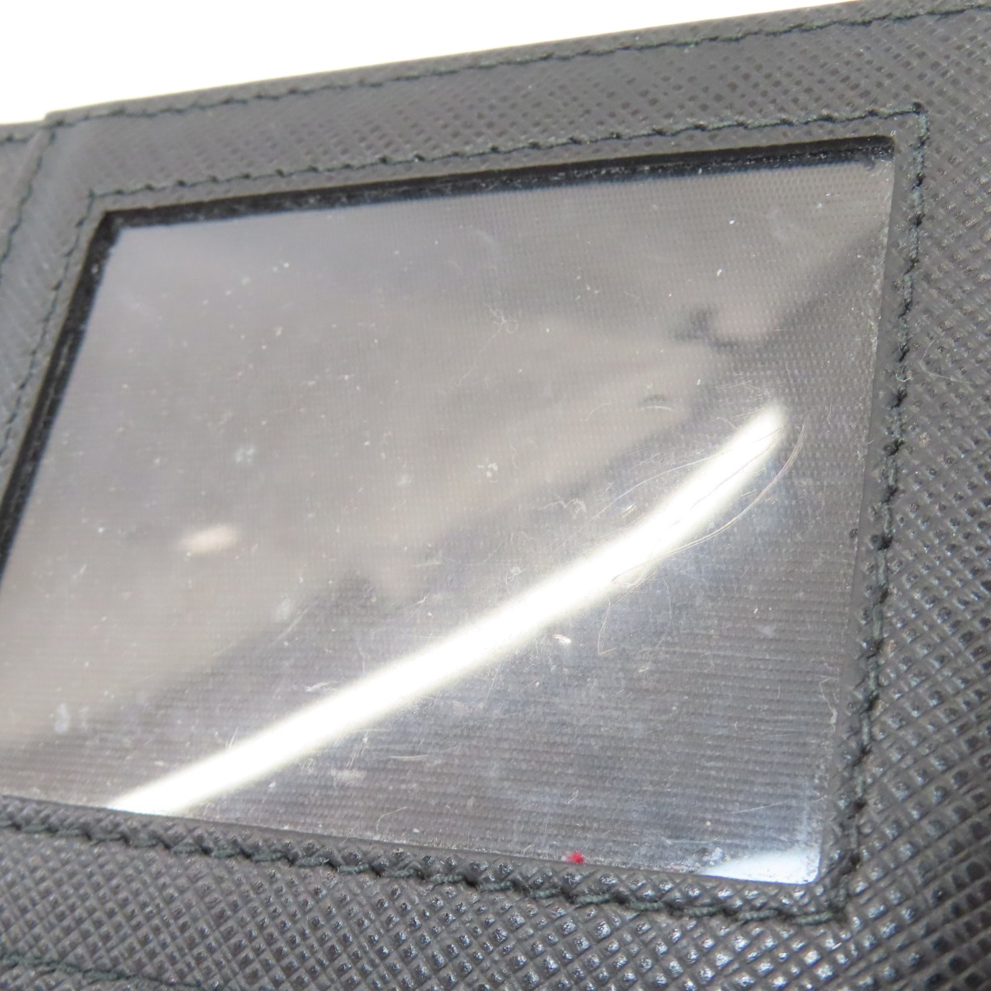 Prada Black Leather Long Wallet (Bi-Fold) (Pre-Owned)