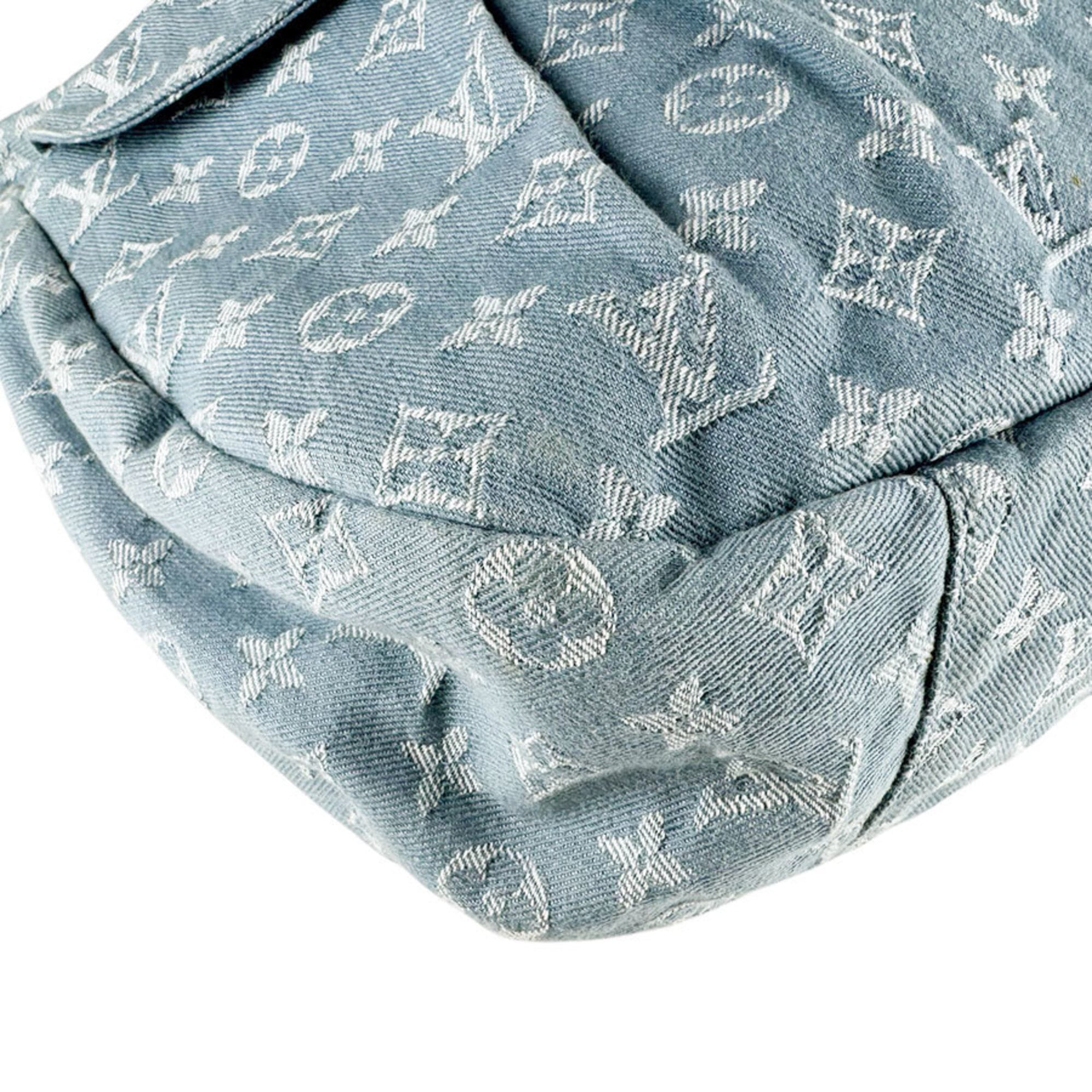 Louis Vuitton Light Blue Monogram Denim Handbag (Pre-Owned)