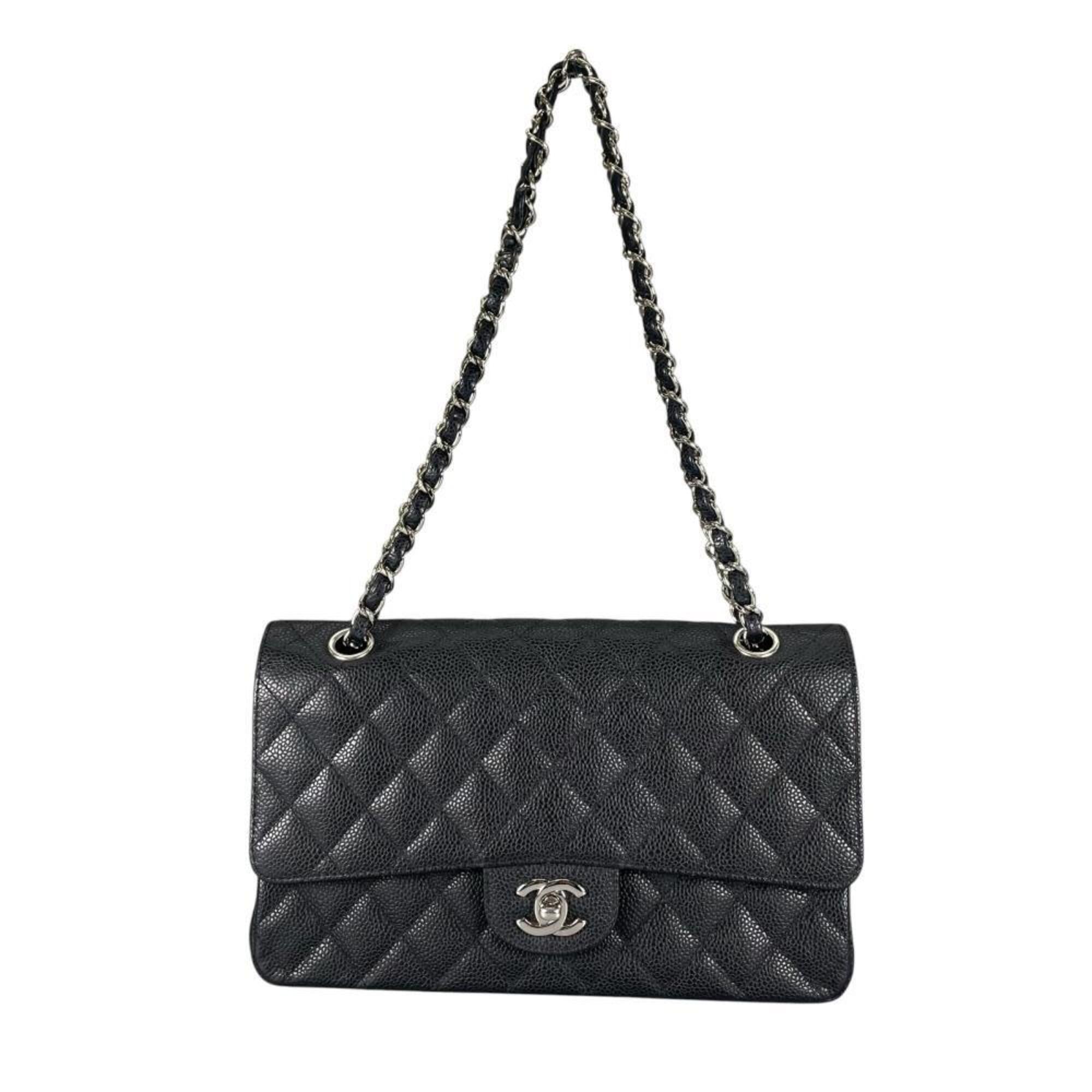 Chanel Matelasse Black Grained Calfskin Shoulder Bag (Pre-Owned)