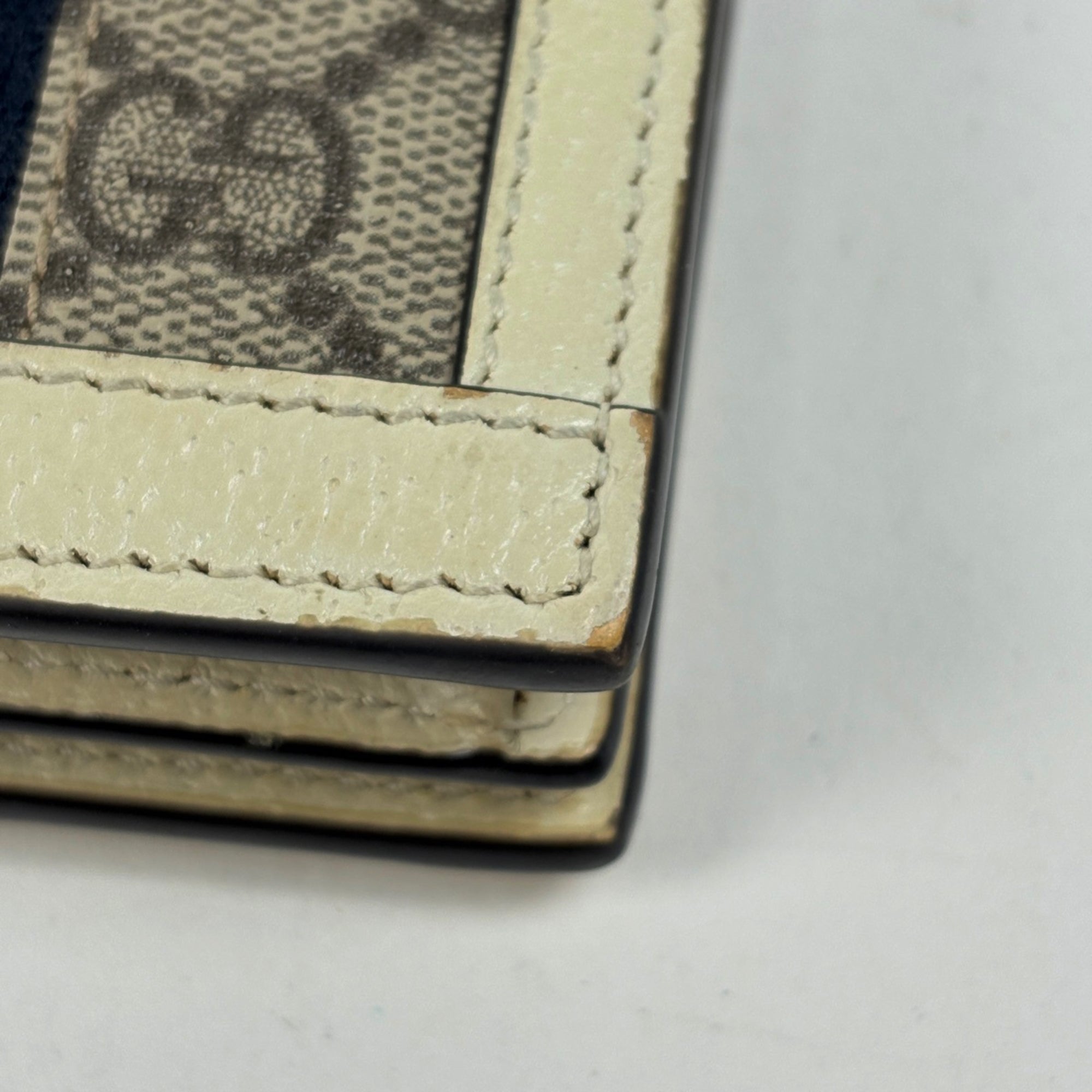 Gucci Beige Gg Supreme Wallet (Bi-Fold) (Pre-Owned)
