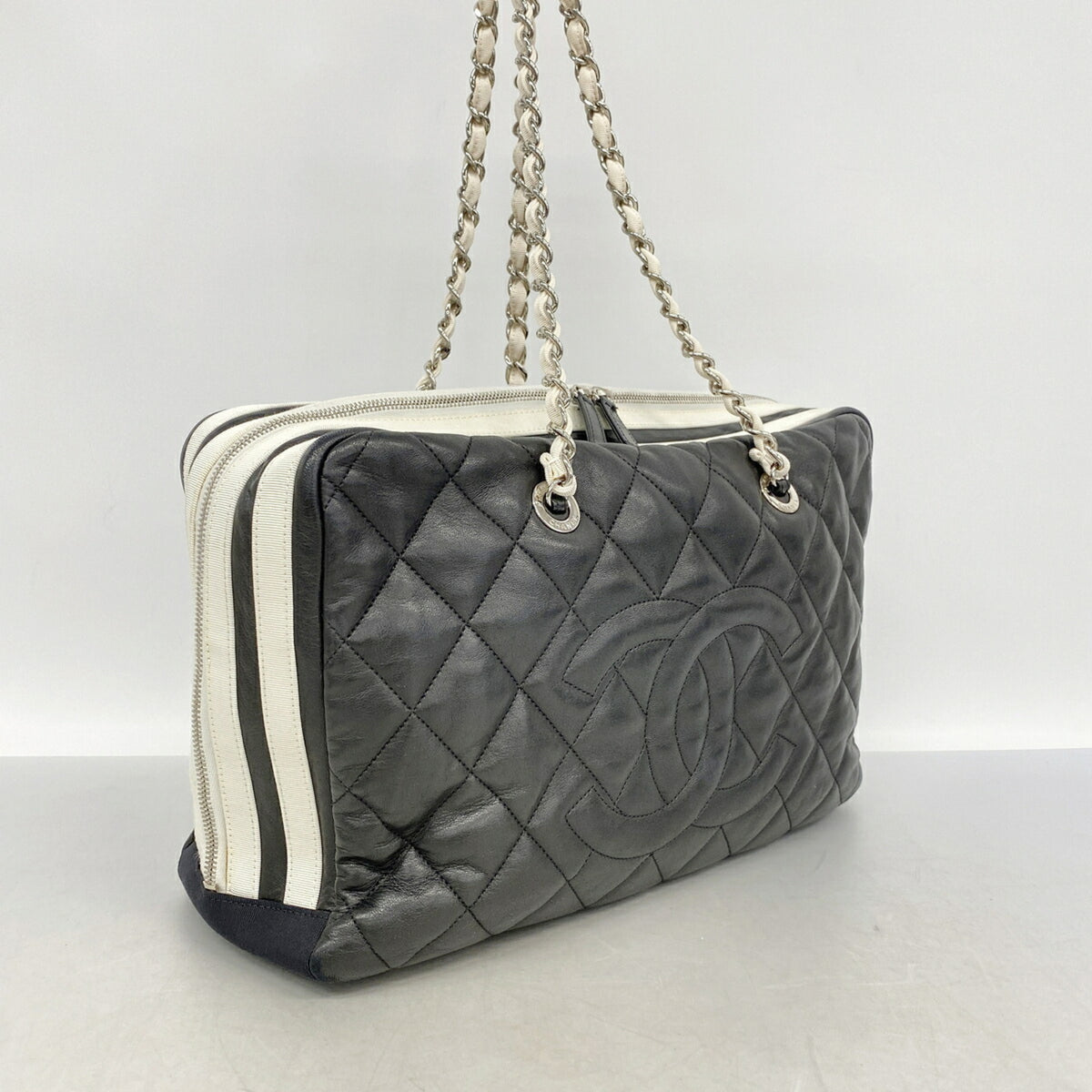 Chanel Black Leather Tote Bag (Pre-Owned)