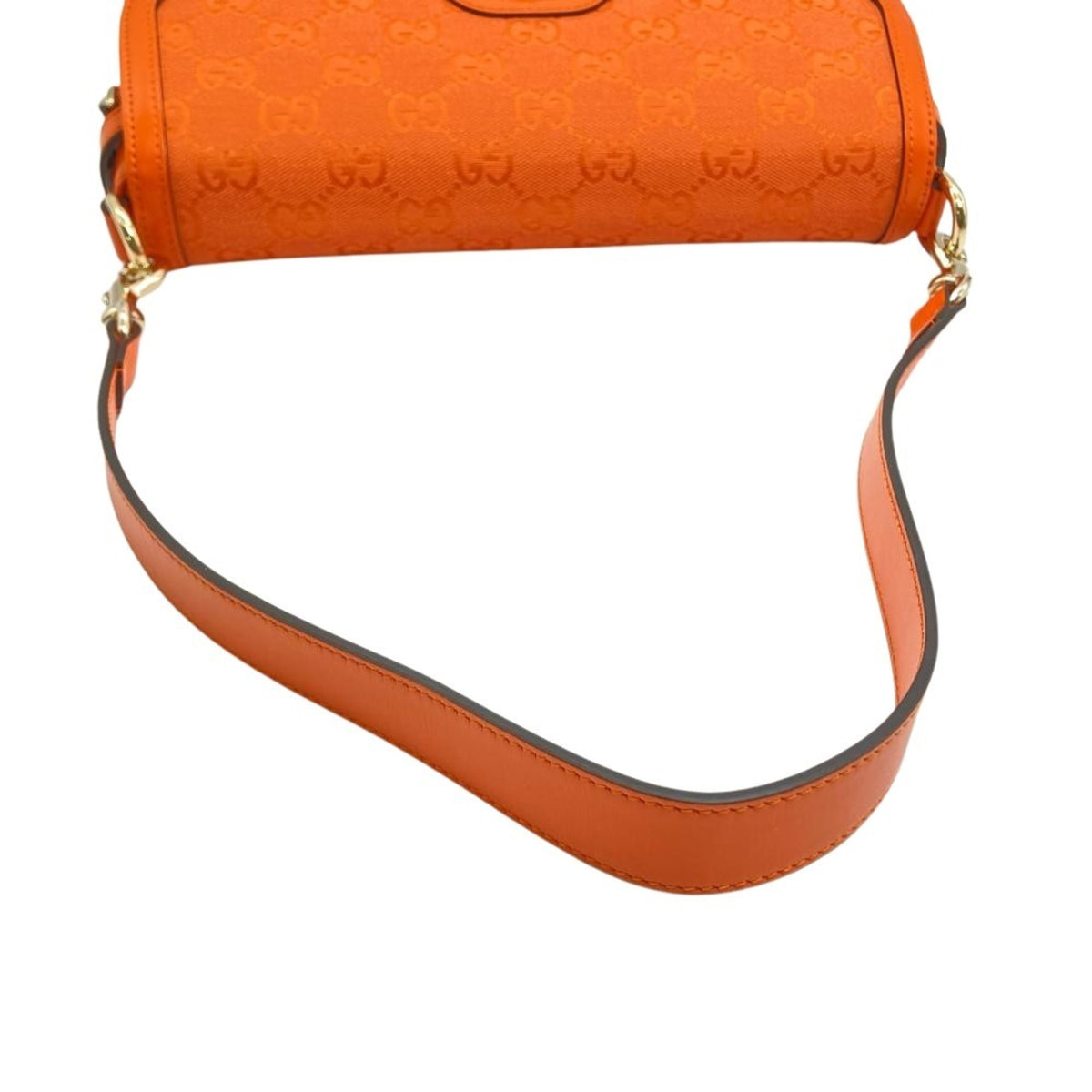 Gucci Gg Canvas Orange Gg Canvas Shoulder Bag (Pre-Owned)
