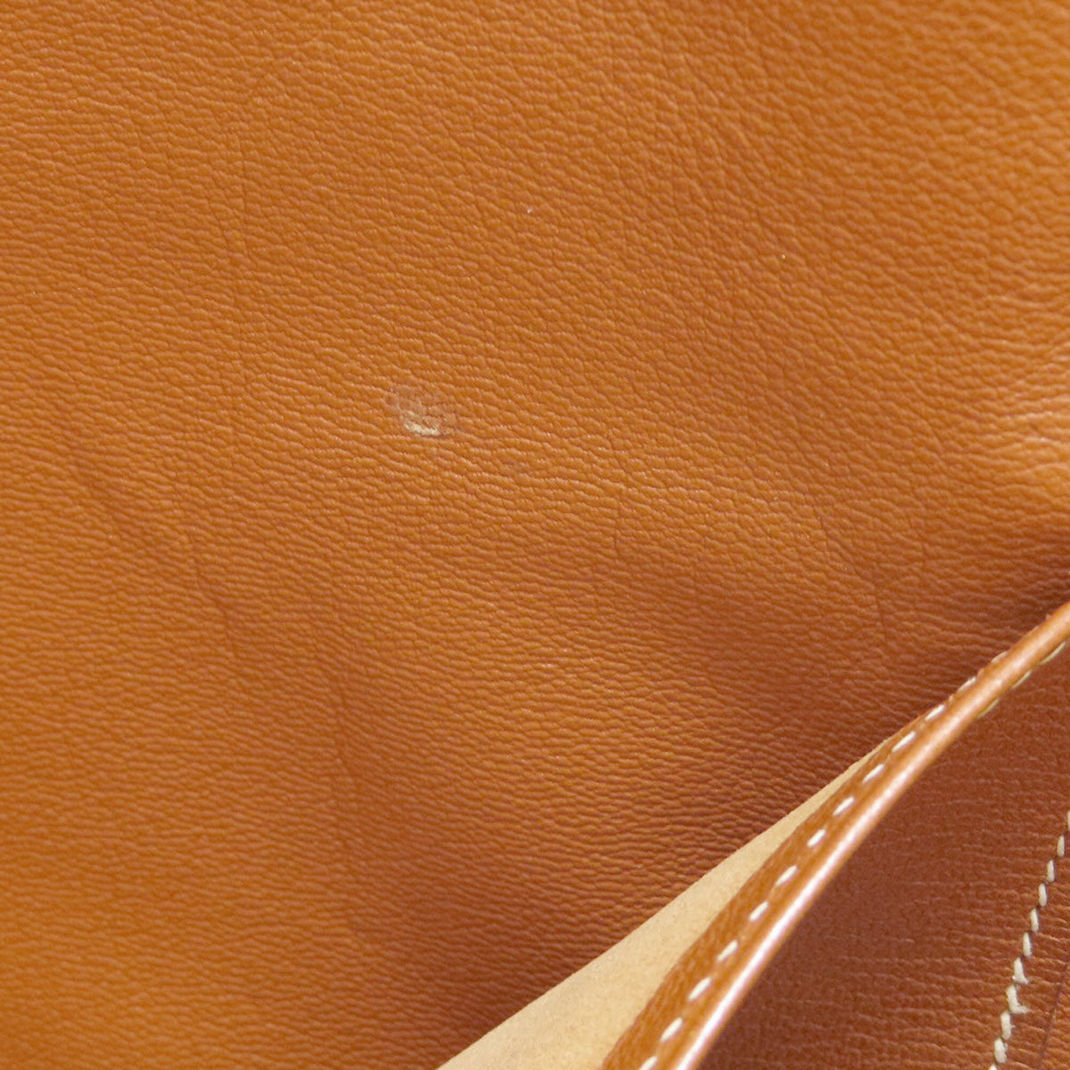 Hermes Gold Courchevel Leather Handbag (Pre-Owned)
