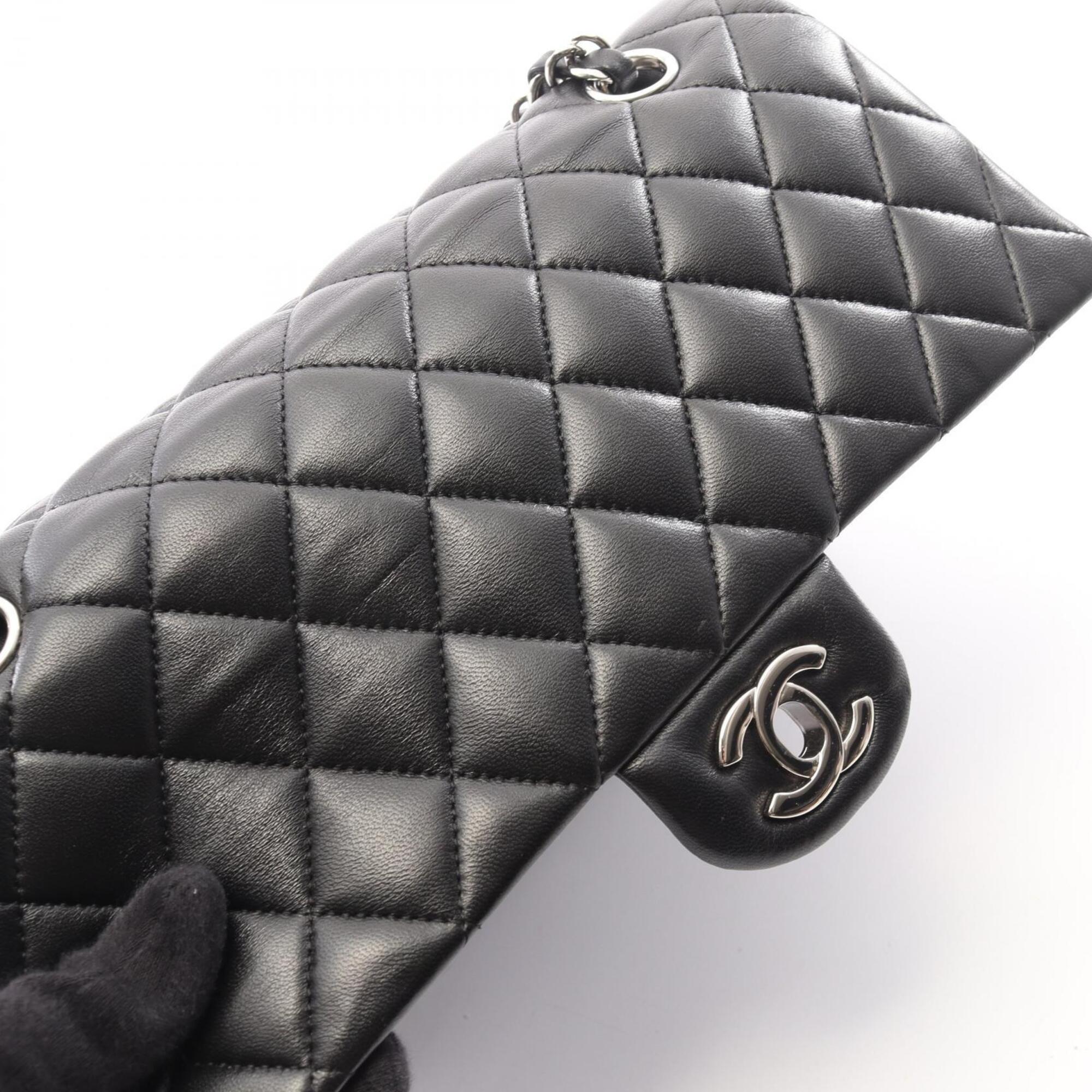 Chanel Black Leather Handbag Shoulder Bag (Pre-Owned)