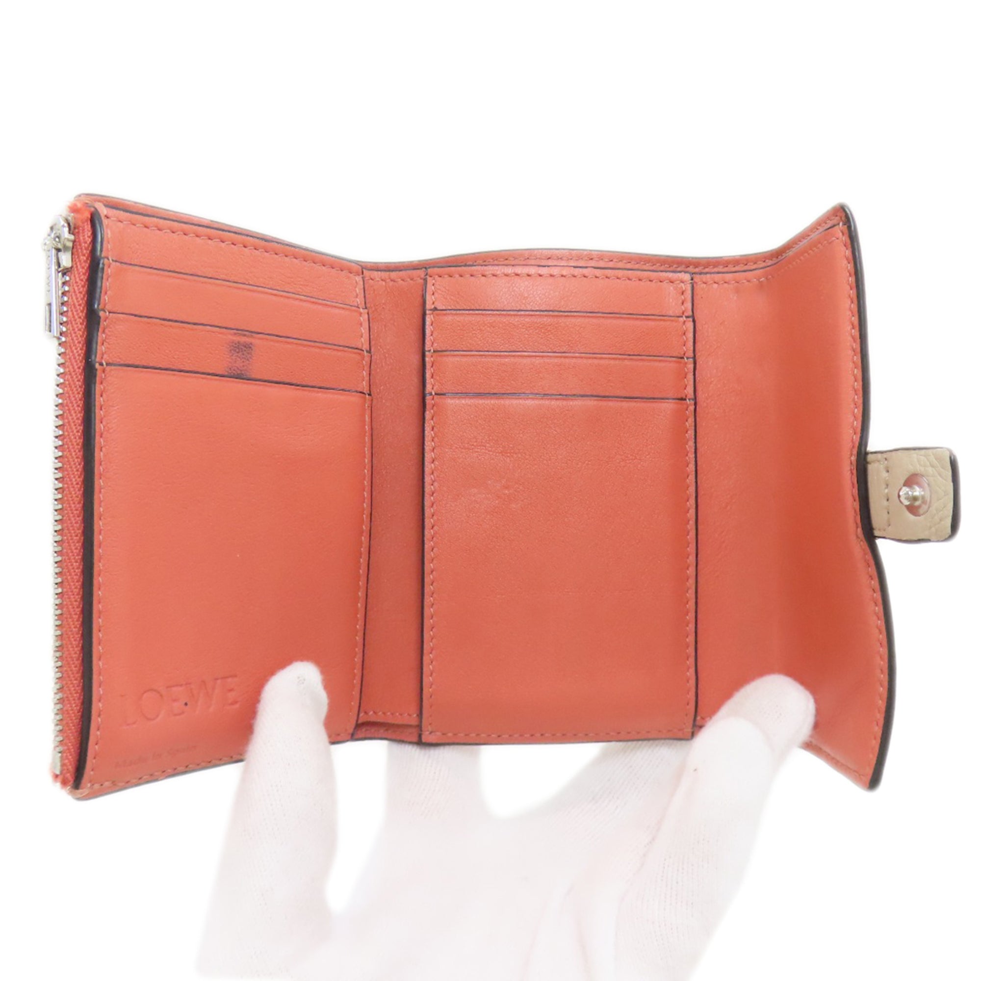 Loewe Beige Leather Wallet (Bi-Fold) (Pre-Owned)