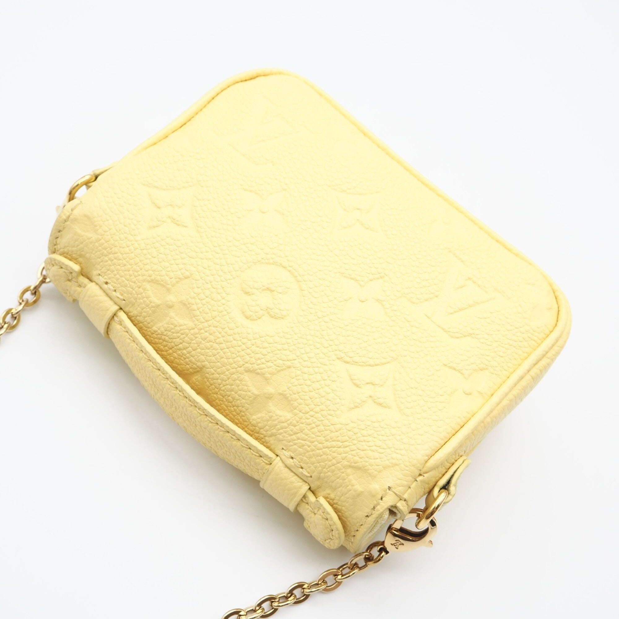 Louis Vuitton Yellow Leather Shoulder Bag (Pre-Owned)