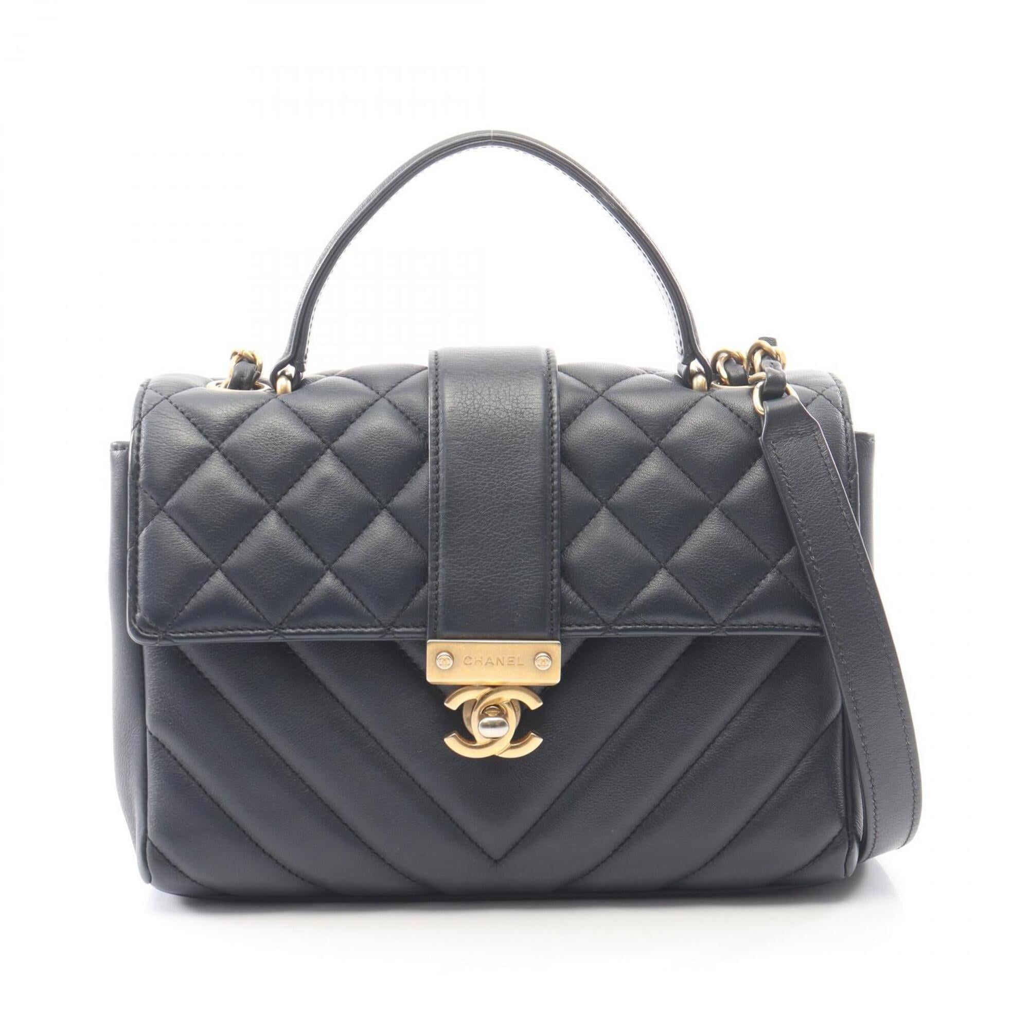 Chanel Navy Leather Handbag Shoulder Bag (Pre-Owned)