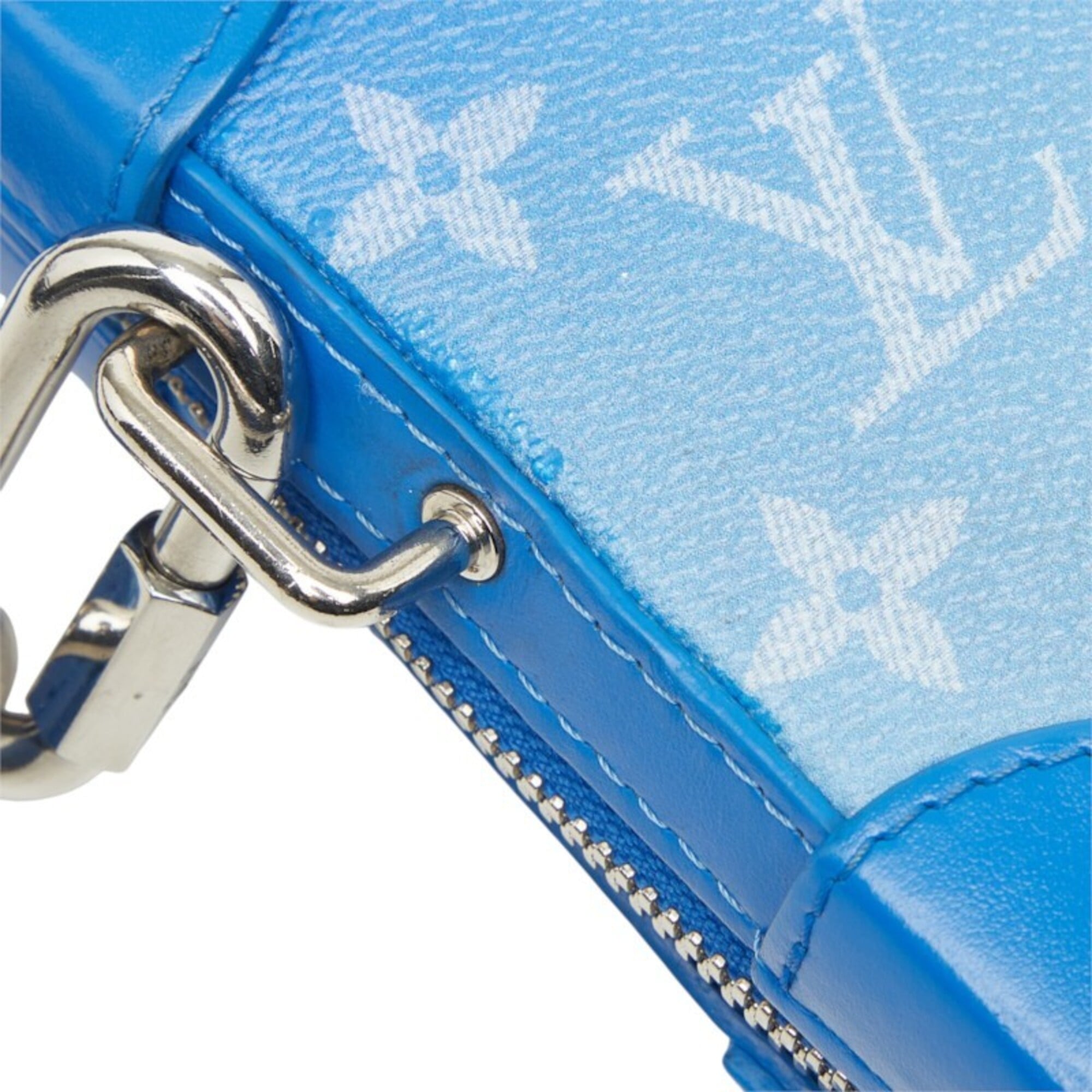 Louis Vuitton Blue Pvc Leather Shoulder Bag (Pre-Owned)