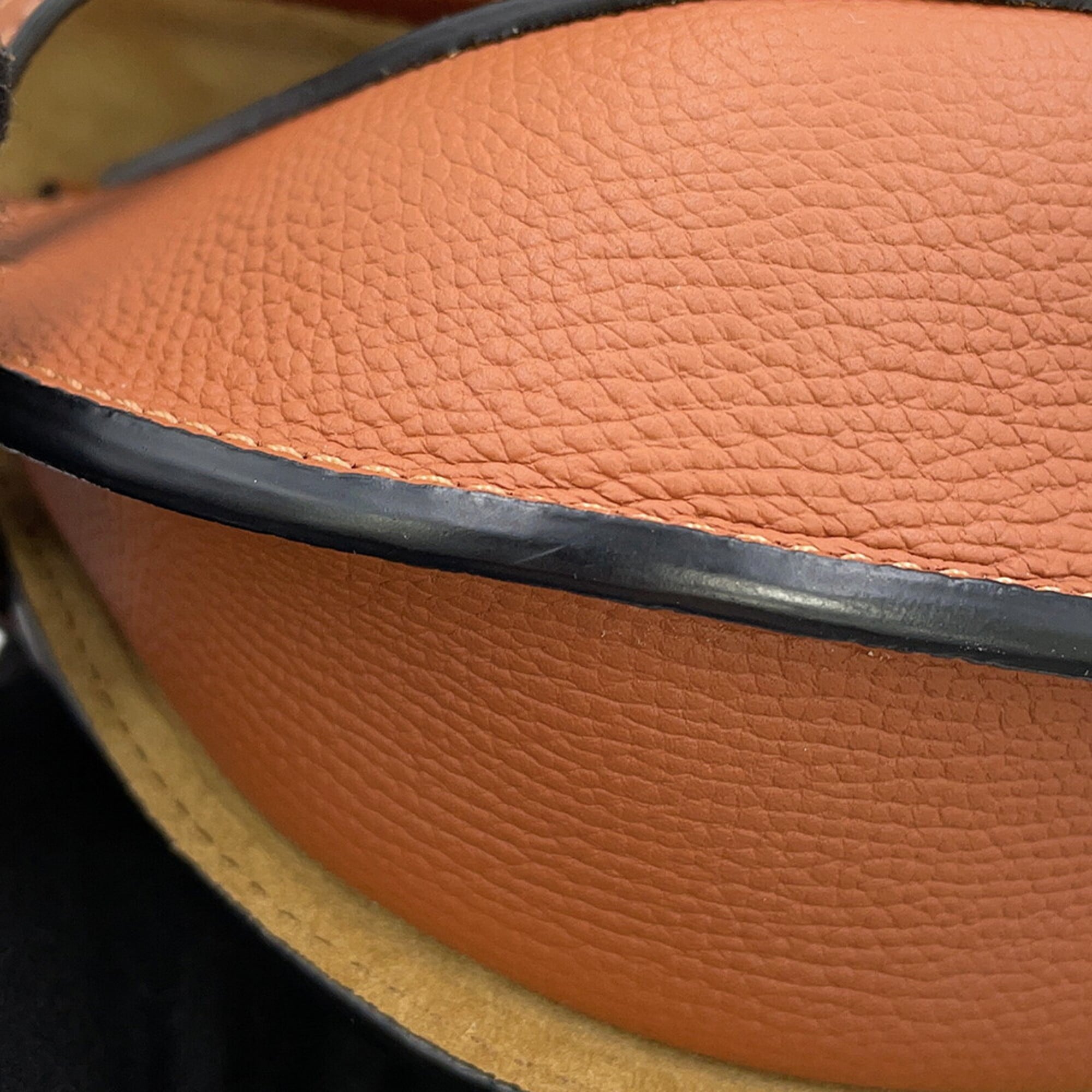 Loewe Brown Leather Shoulder Bag (Pre-Owned)