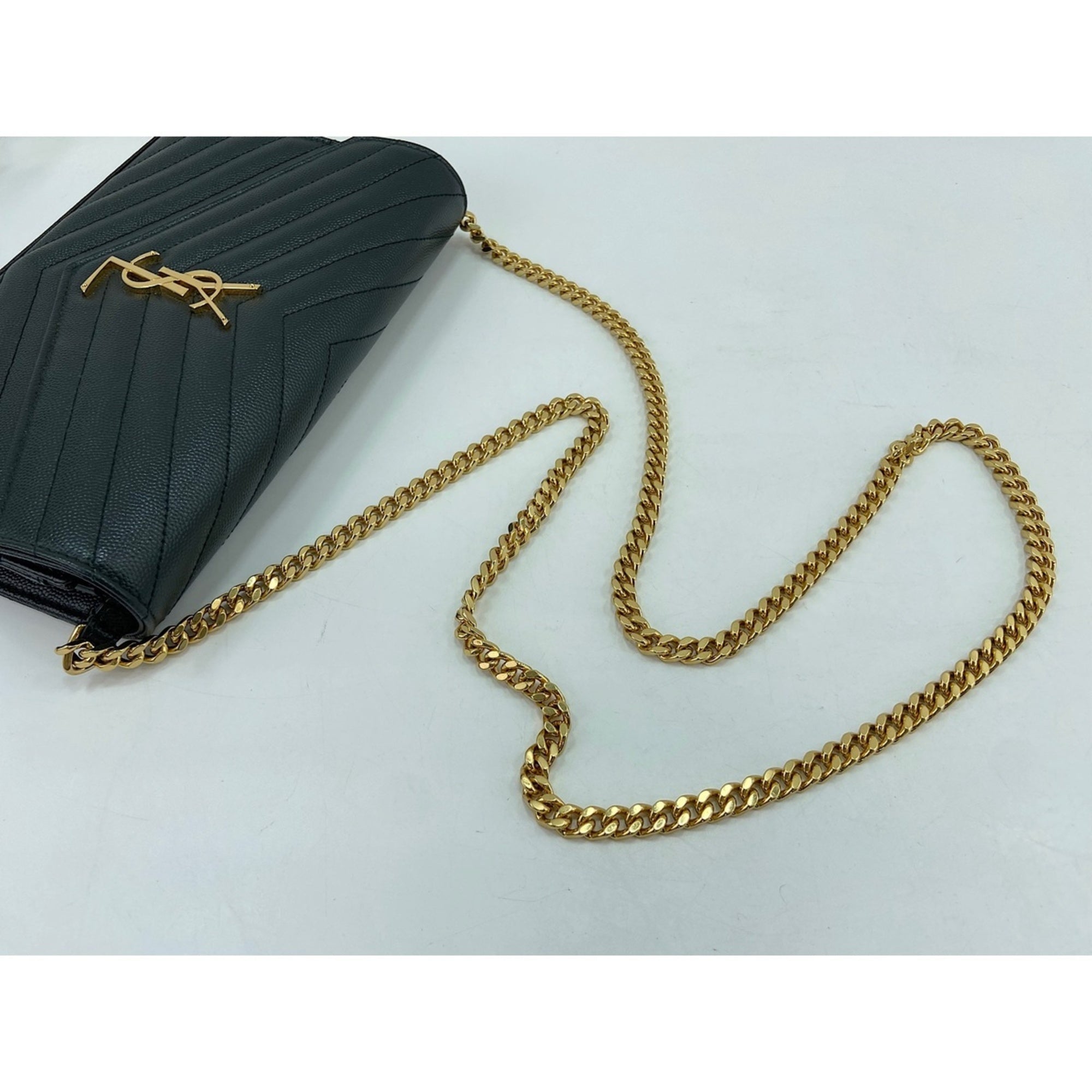 Yves Saint Laurent Gray Shoulder Bag (Pre-Owned)