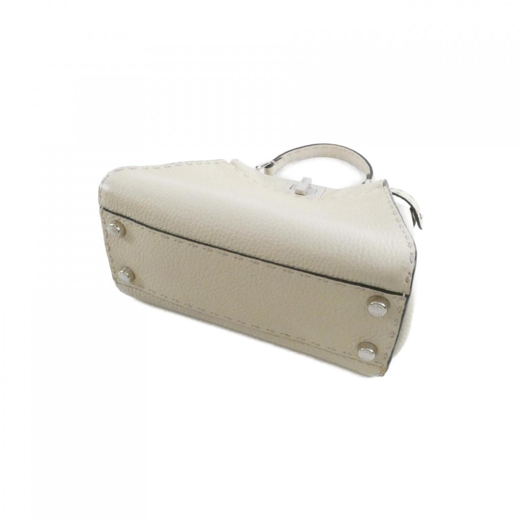 Fendi Selleria Ivory Leather Handbag (Pre-Owned)