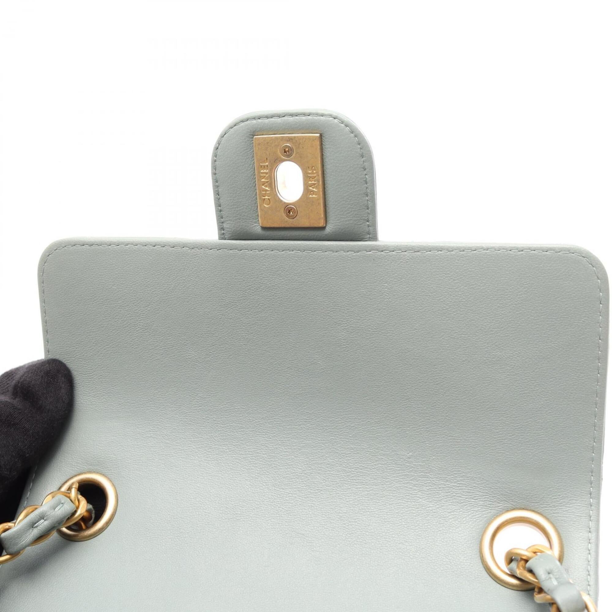 Chanel Green Leather Handbag Shoulder Bag (Pre-Owned)