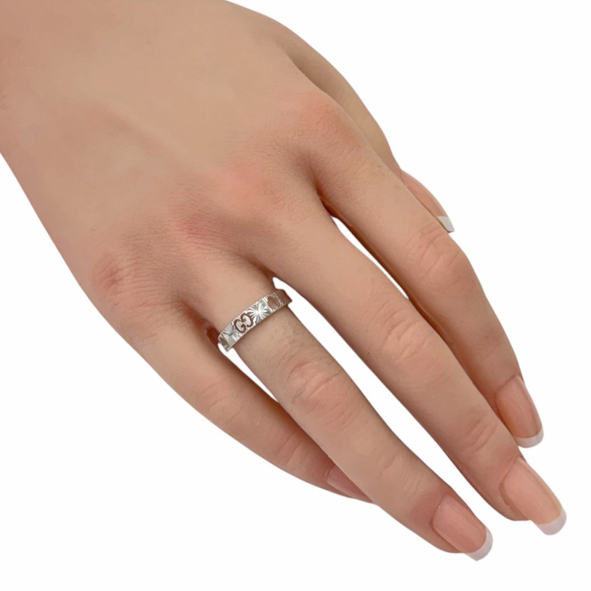 Gucci Silver White Gold (18K) Band Ring (Pre-Owned)