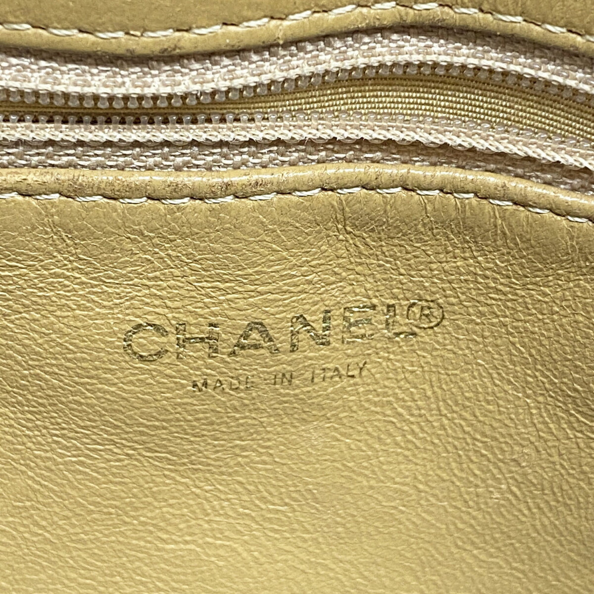 Chanel Beige Grained Calfskin Tote Bag (Pre-Owned)