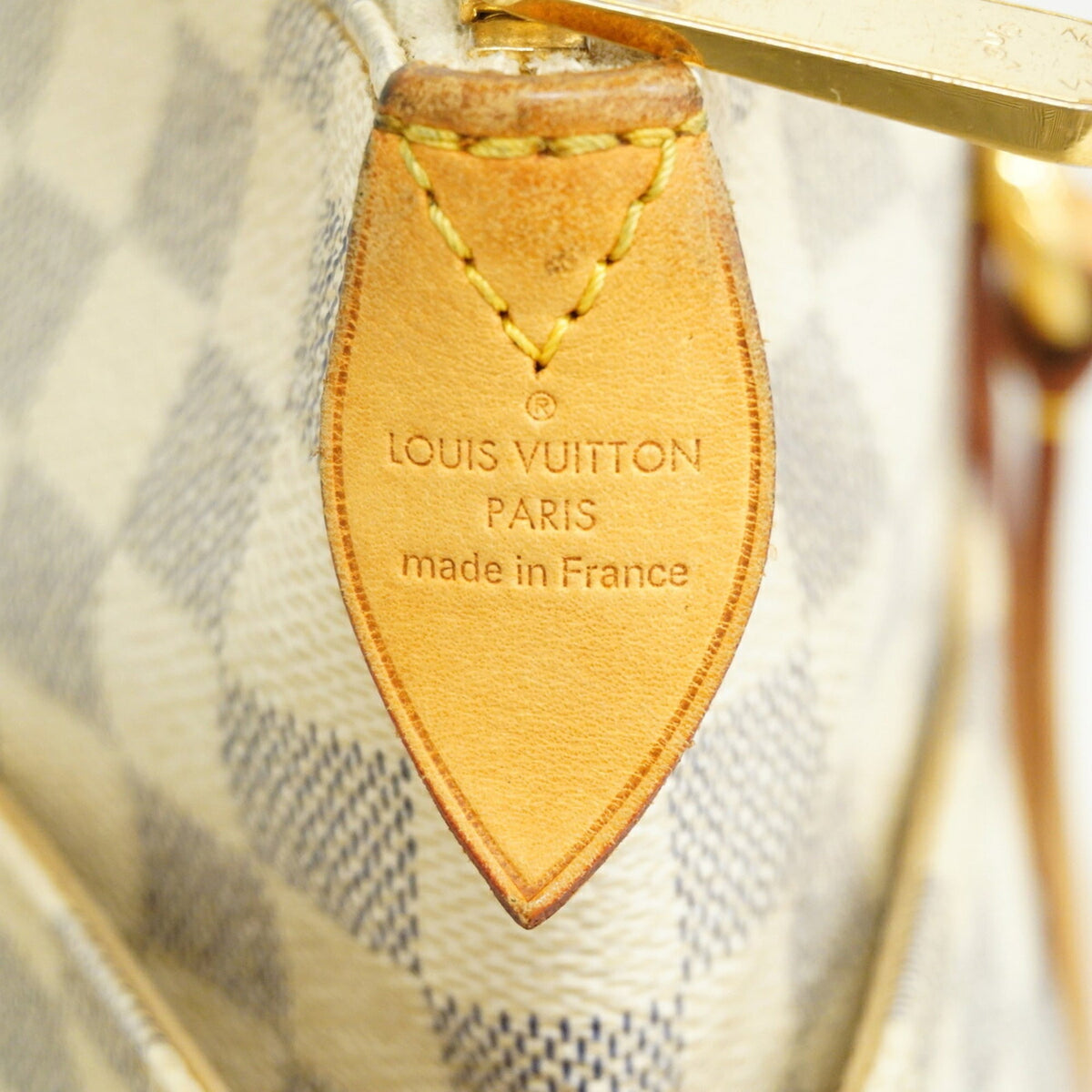 Louis Vuitton White Tote Bag (Pre-Owned)