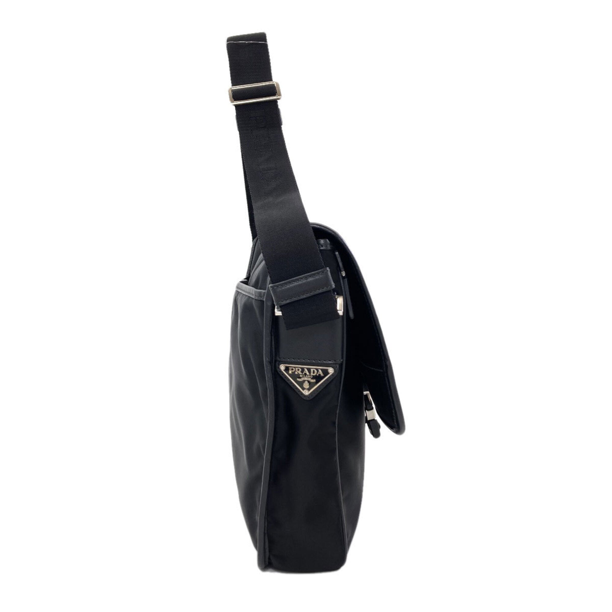 Prada Black Nylon Shoulder Bag (Pre-Owned)