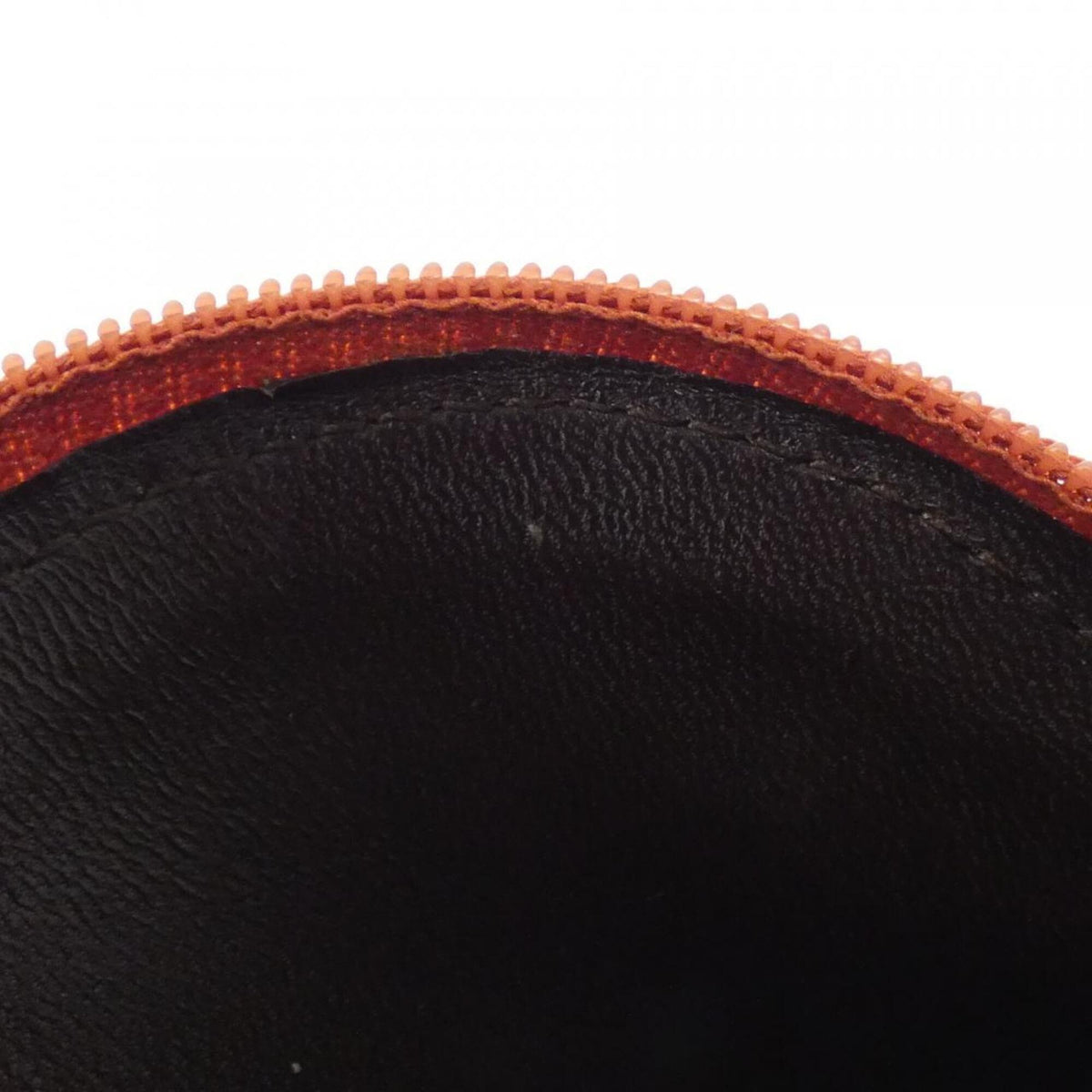Loewe Red Color Leather Coin Purse/Coin Case (Pre-Owned)