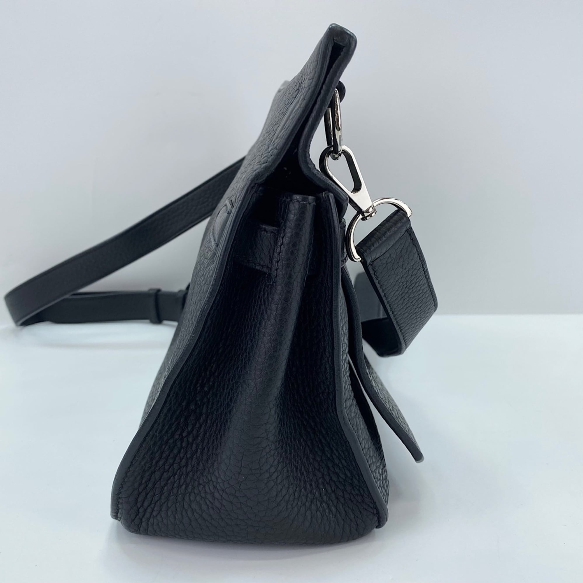 Hermes Black Shoulder Bag (Pre-Owned)