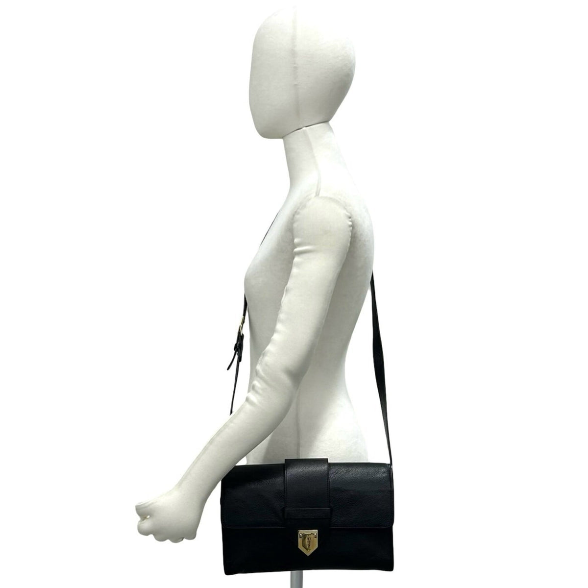 Yves Saint Laurent Black Leather Pochette Shoulder Bag (Pre-Owned)