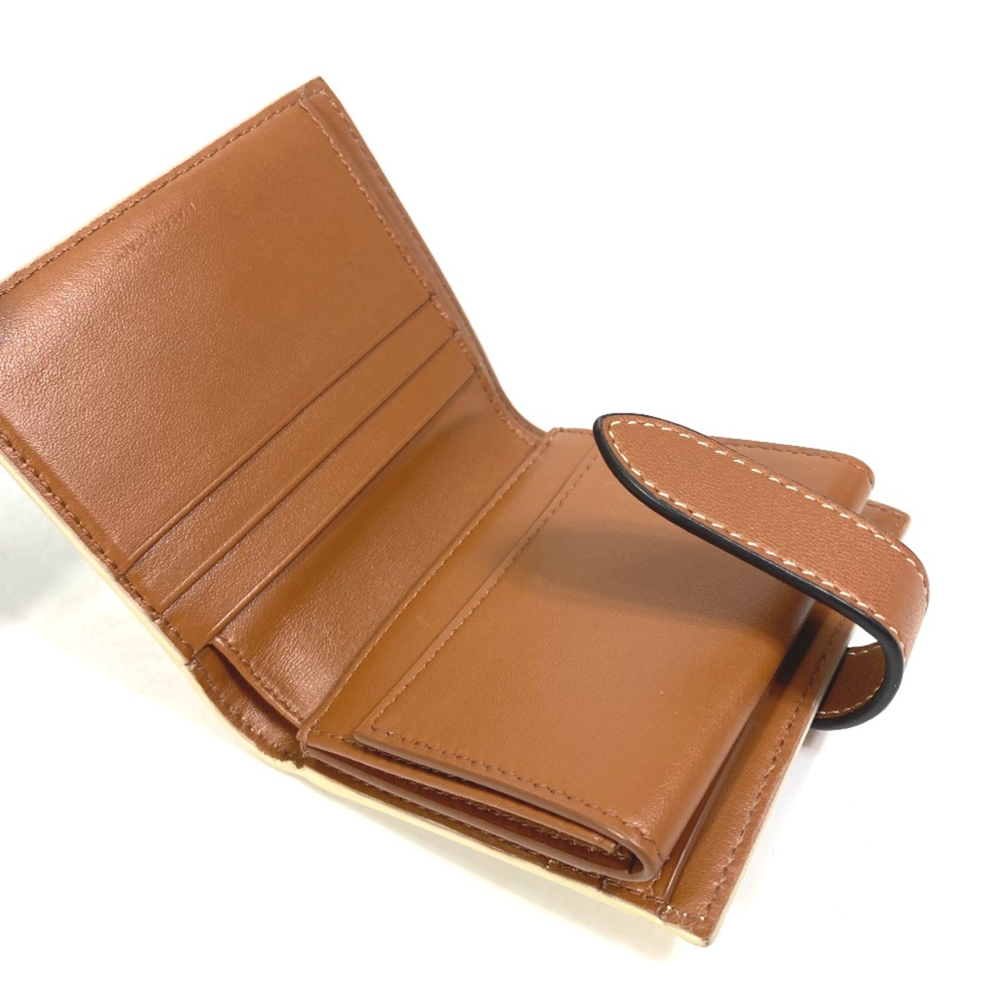 Celine White Other Wallet (Bi-Fold) (Pre-Owned)