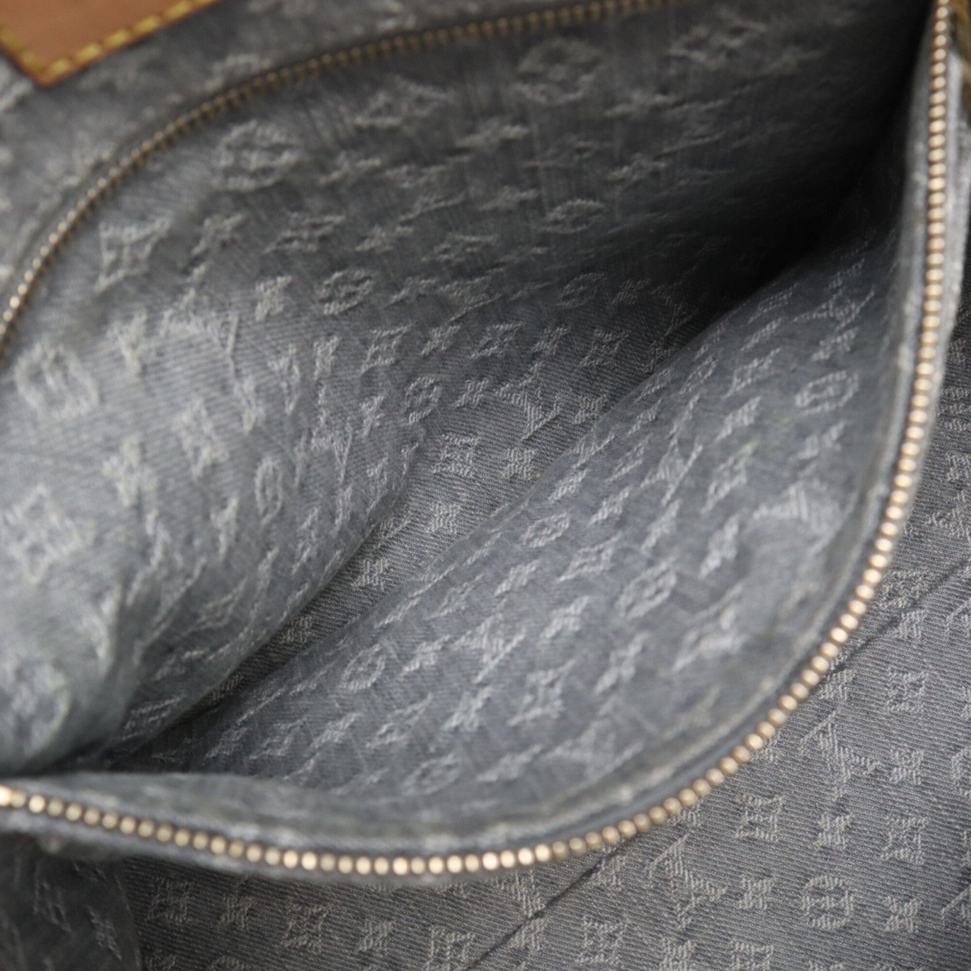 Louis Vuitton Beige Blue Cotton Handbag (Pre-Owned)