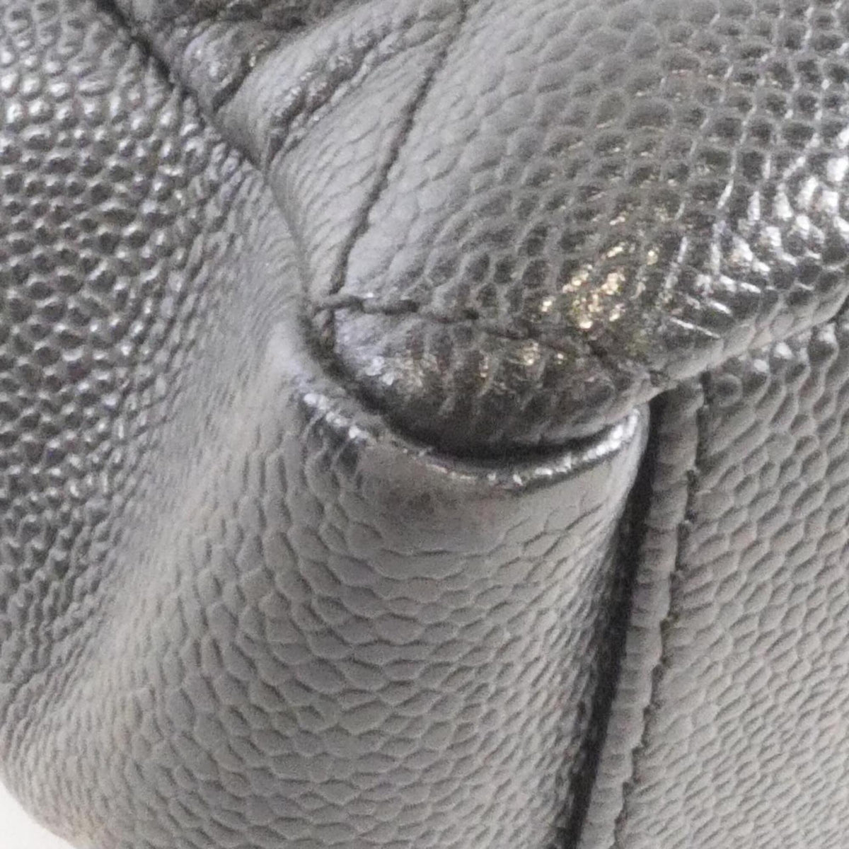 Chanel Black Grained Calfskin Shoulder Bag (Pre-Owned)