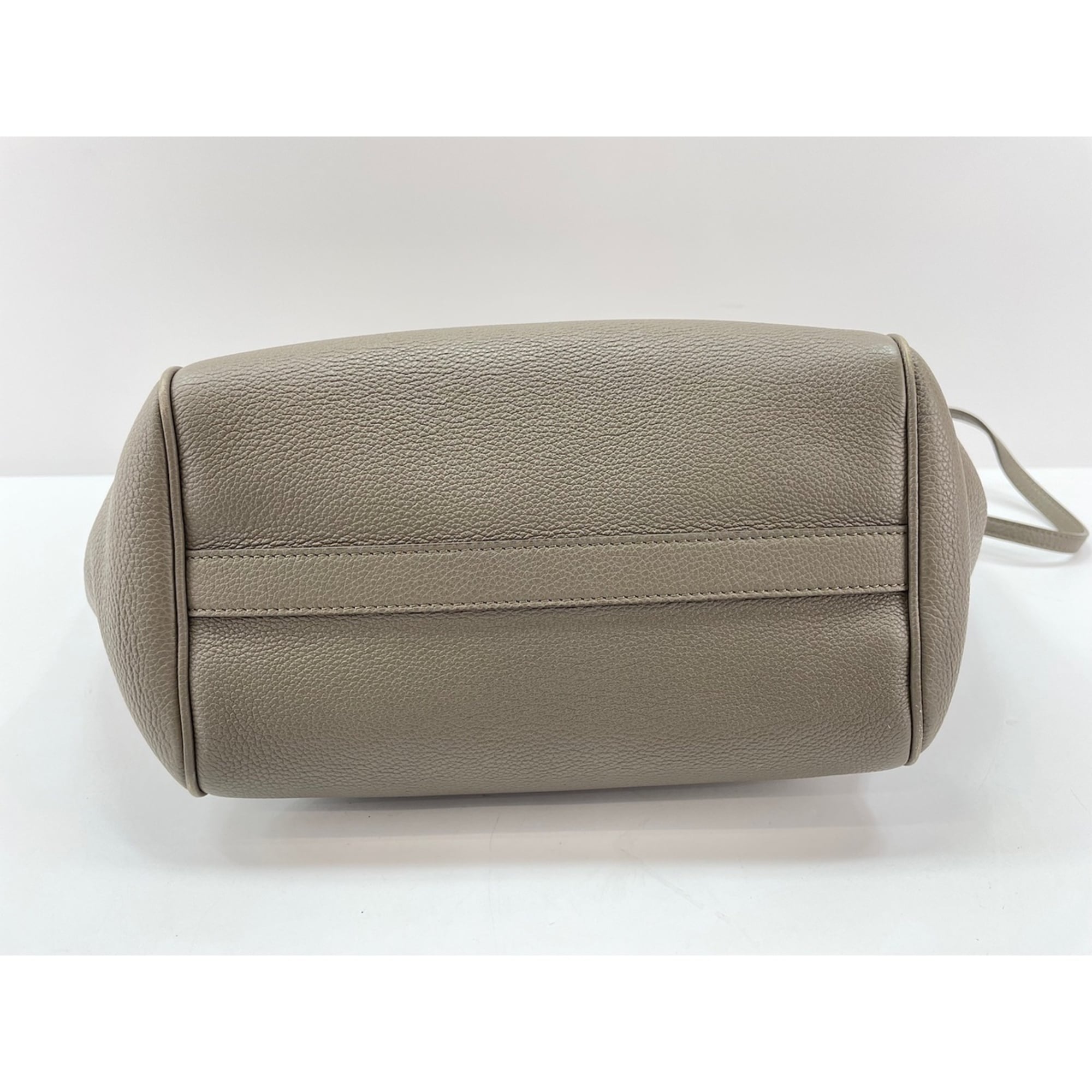 Celine Cabas Gray Leather Shoulder Bag (Pre-Owned)