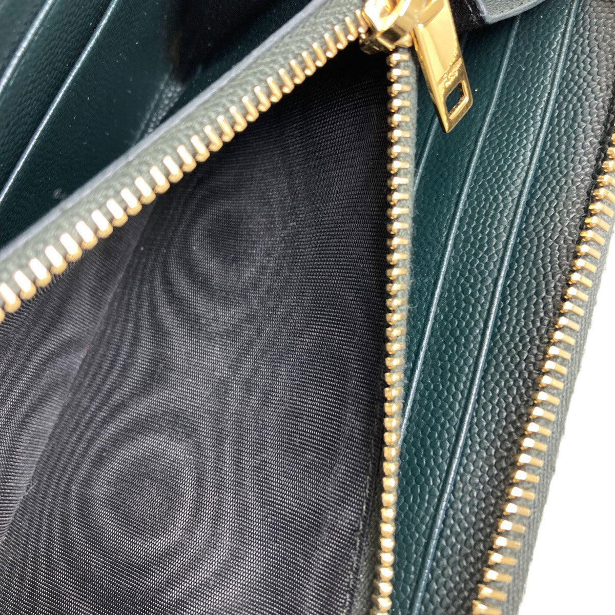 Saint Laurent Dark Green Leather Long Wallet (Bi-Fold) (Pre-Owned)