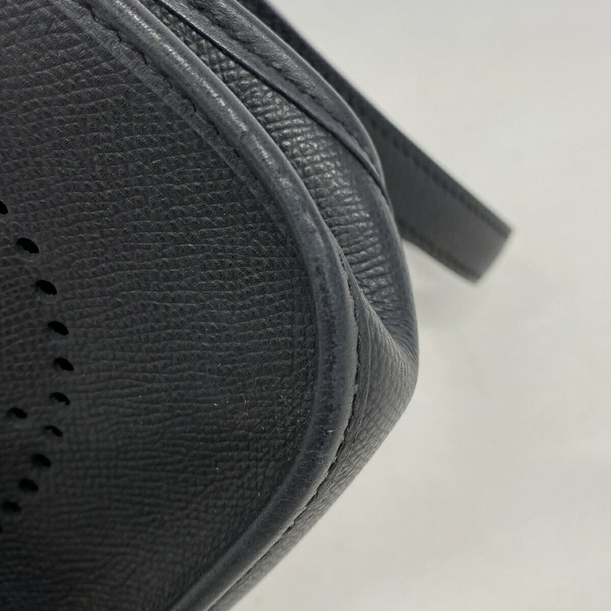 Hermes Black Epsom Leather Leather Shoulder Bag (Pre-Owned)
