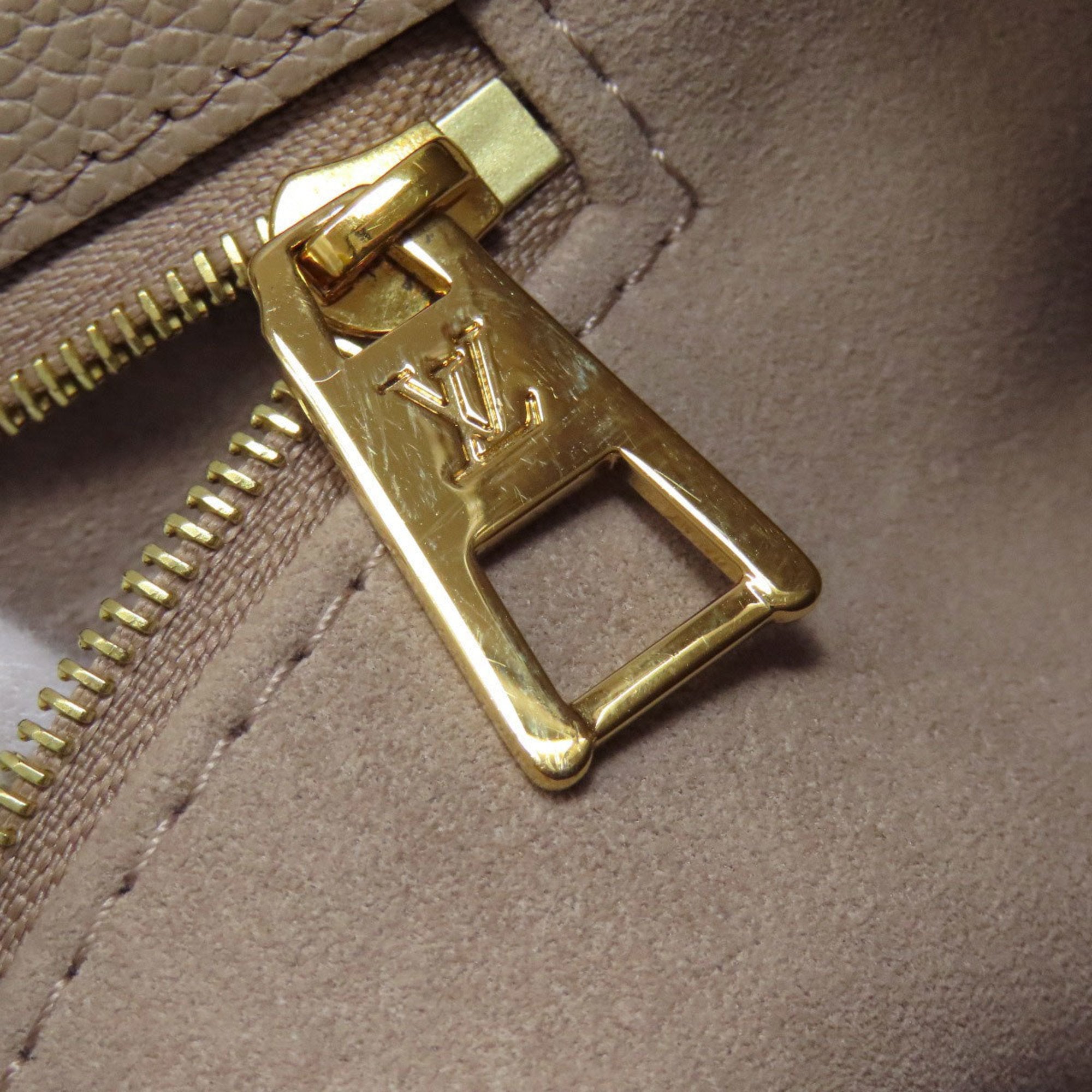 Louis Vuitton Beige Tote Bag (Pre-Owned)