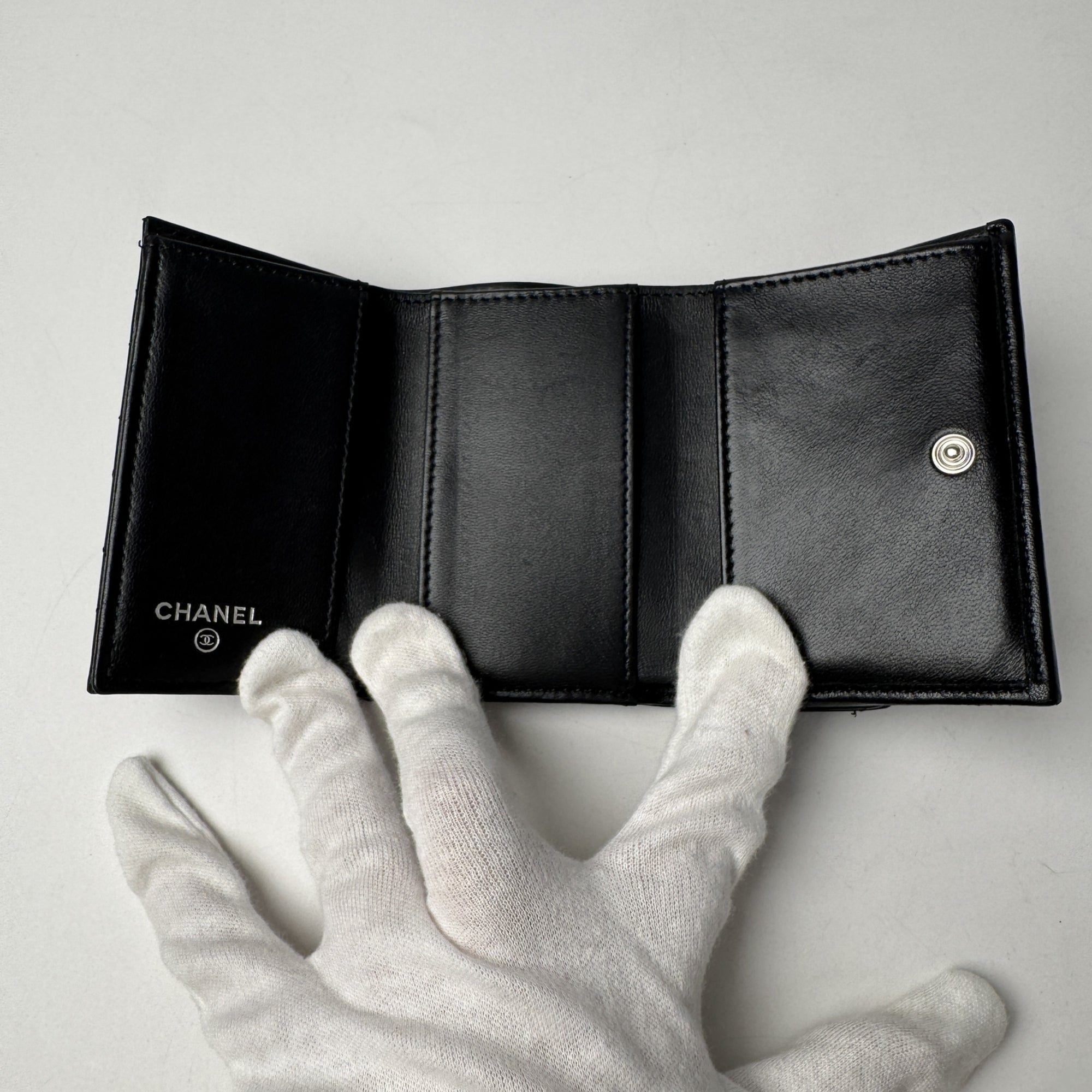 Chanel Black Leather Wallet (Tri-Fold) (Pre-Owned)