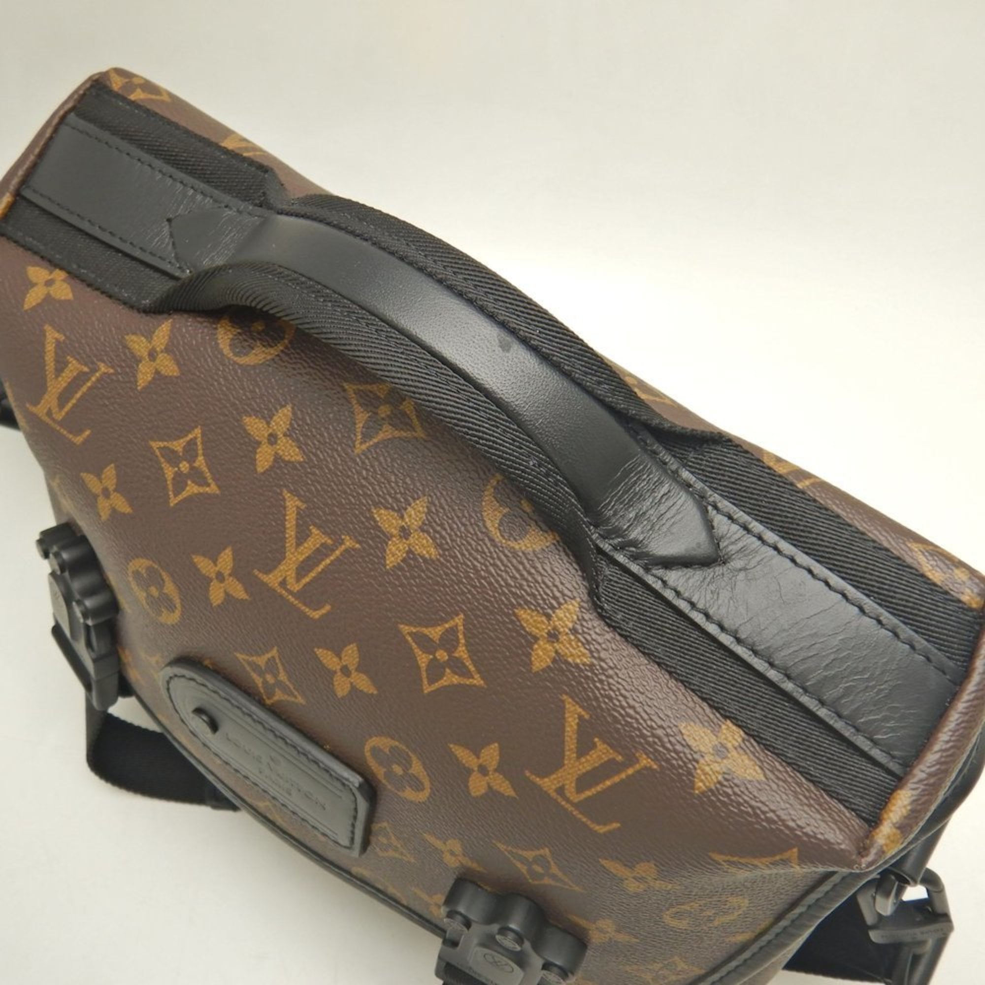 Louis Vuitton Brown Pvc Shoulder Bag (Pre-Owned)