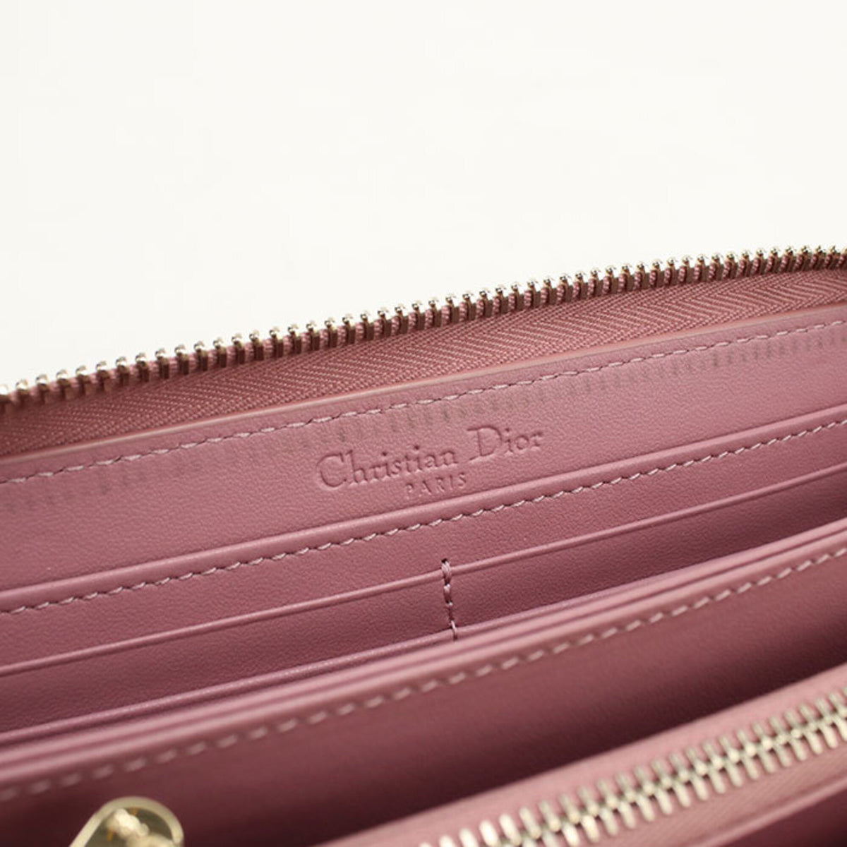 Christian Dior Pink Leather Long Wallet (Bi-Fold) (Pre-Owned)