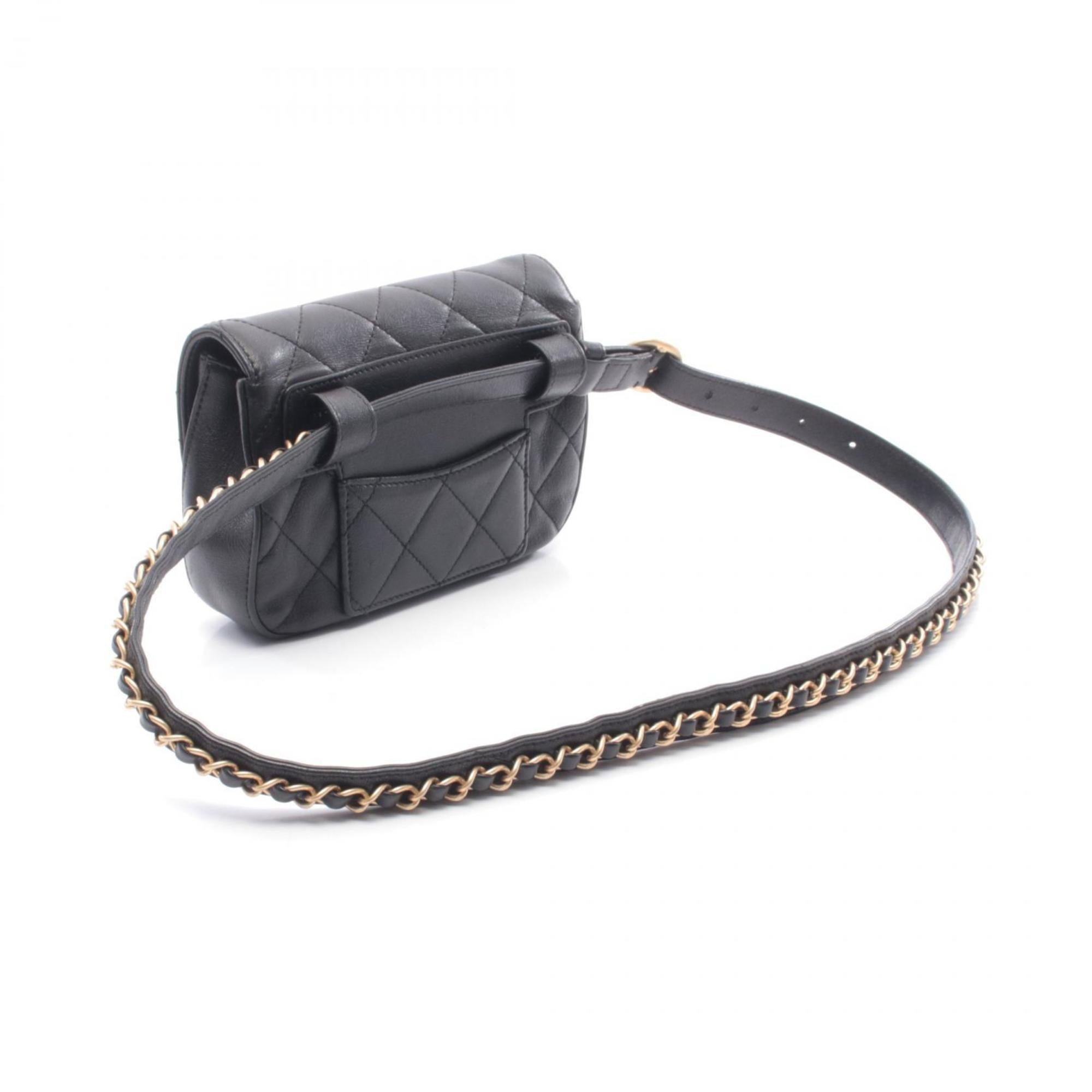 Chanel Black Leather Fanny Pack Handbag (Pre-Owned)