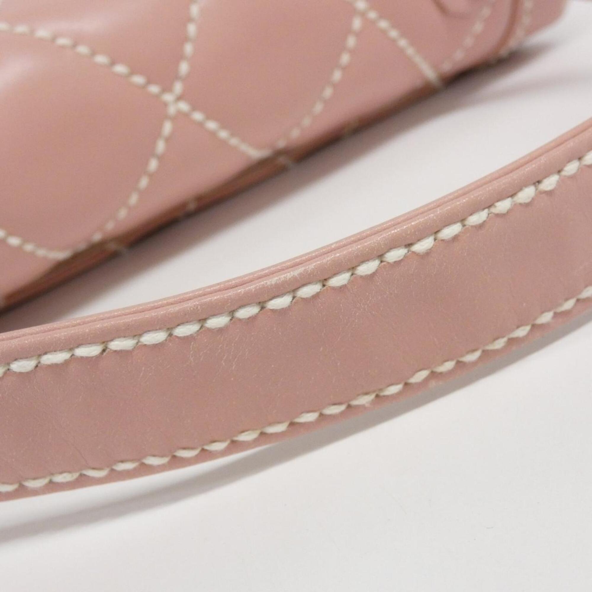 Chanel Wild Stitch Pink Leather Handbag (Pre-Owned)