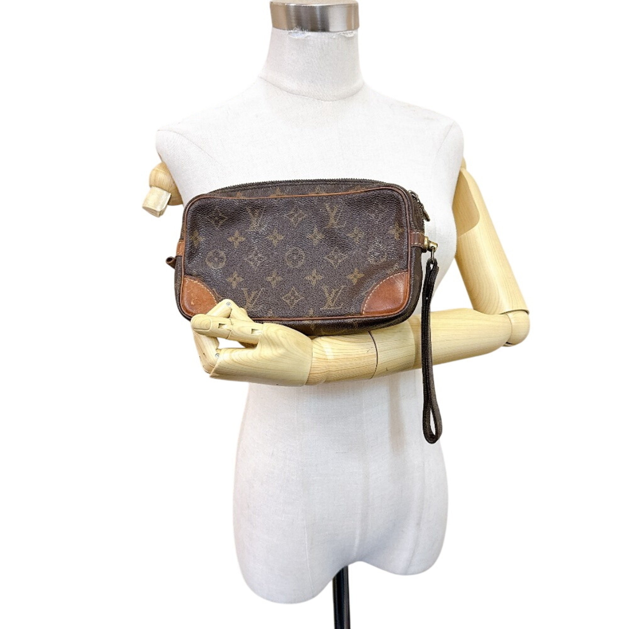 Louis Vuitton Brown Leather Clutch Bag Pouch (Pre-Owned)