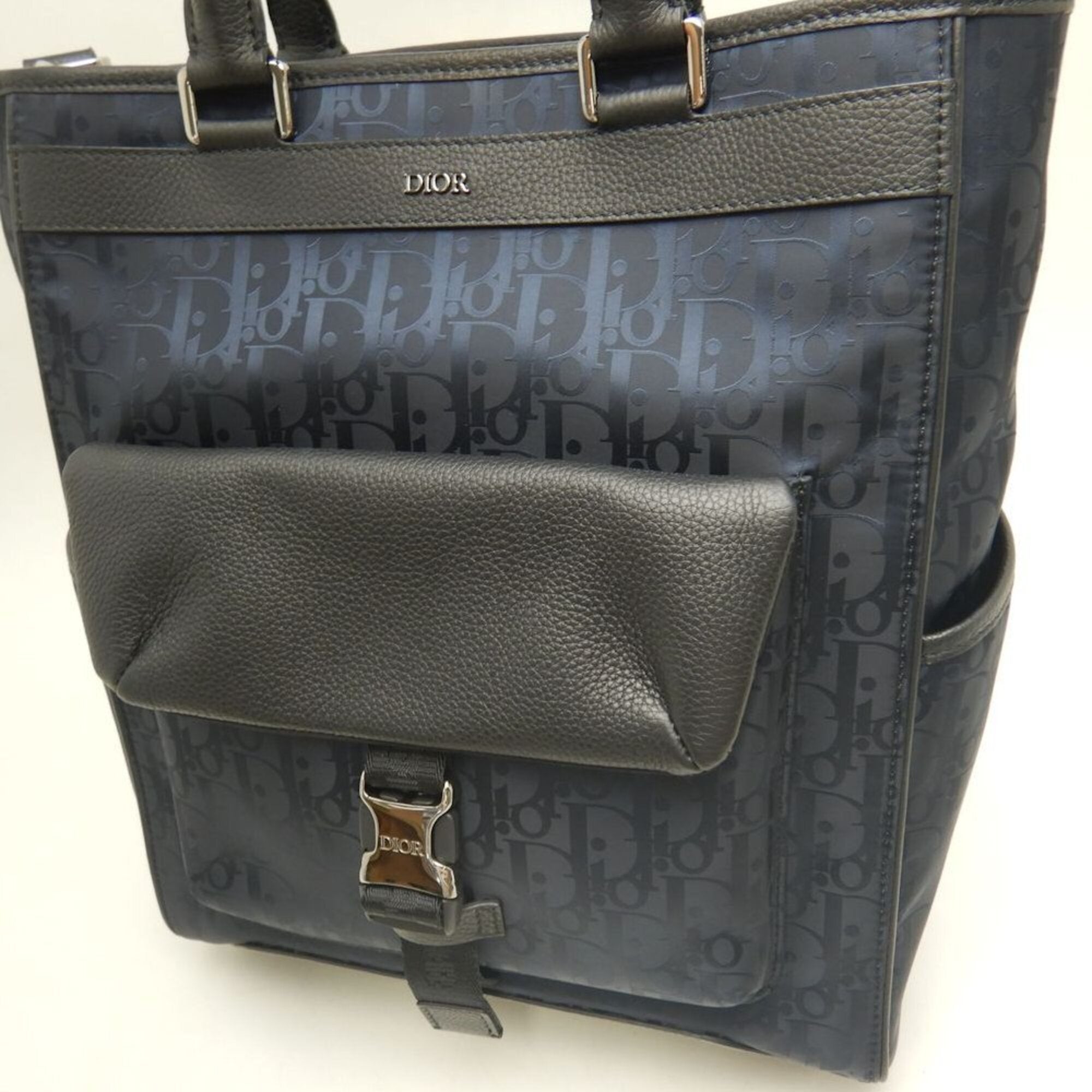 Christian Dior Navy Nylon Tote Bag (Pre-Owned)
