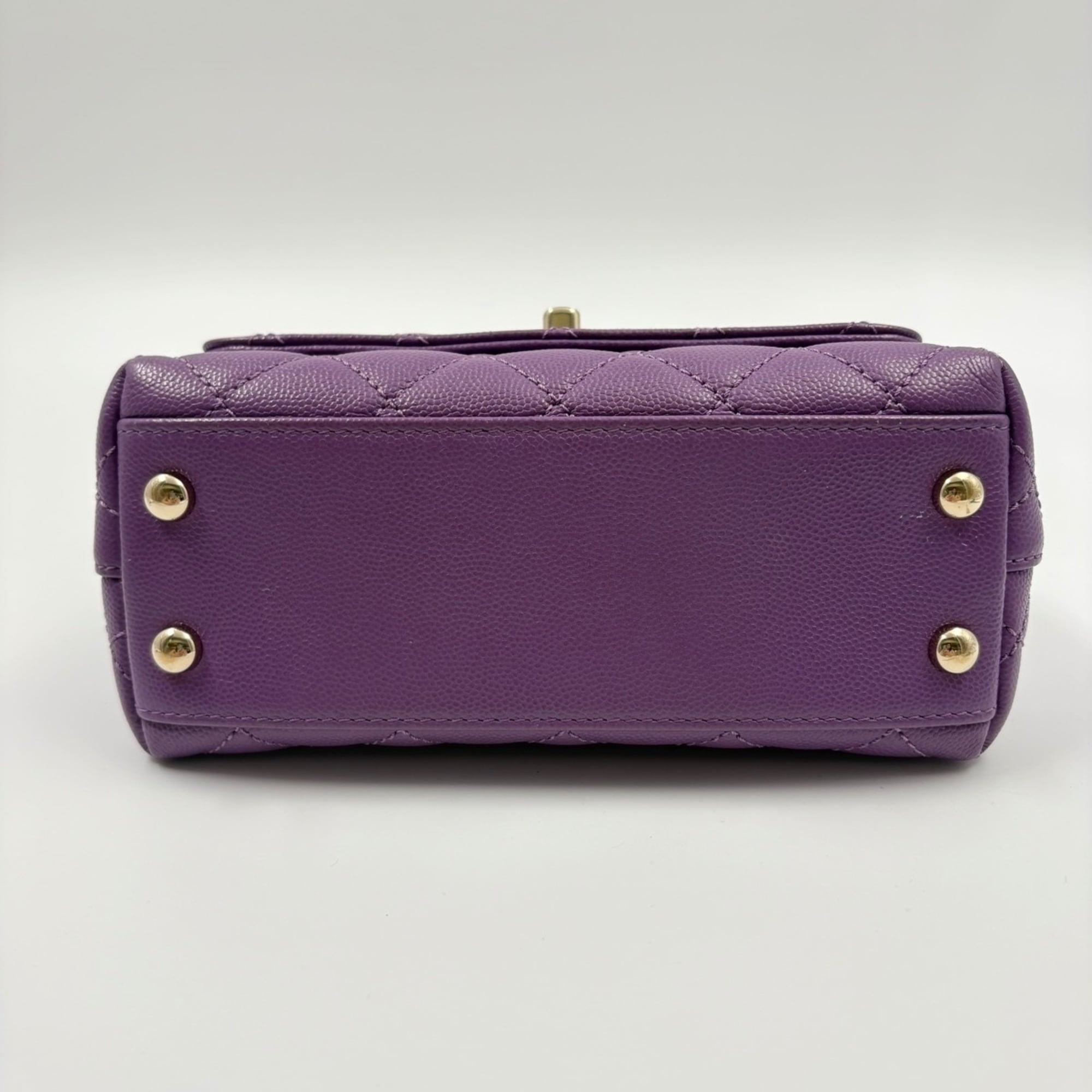 Chanel Matelasse Purple Handbag (Pre-Owned)
