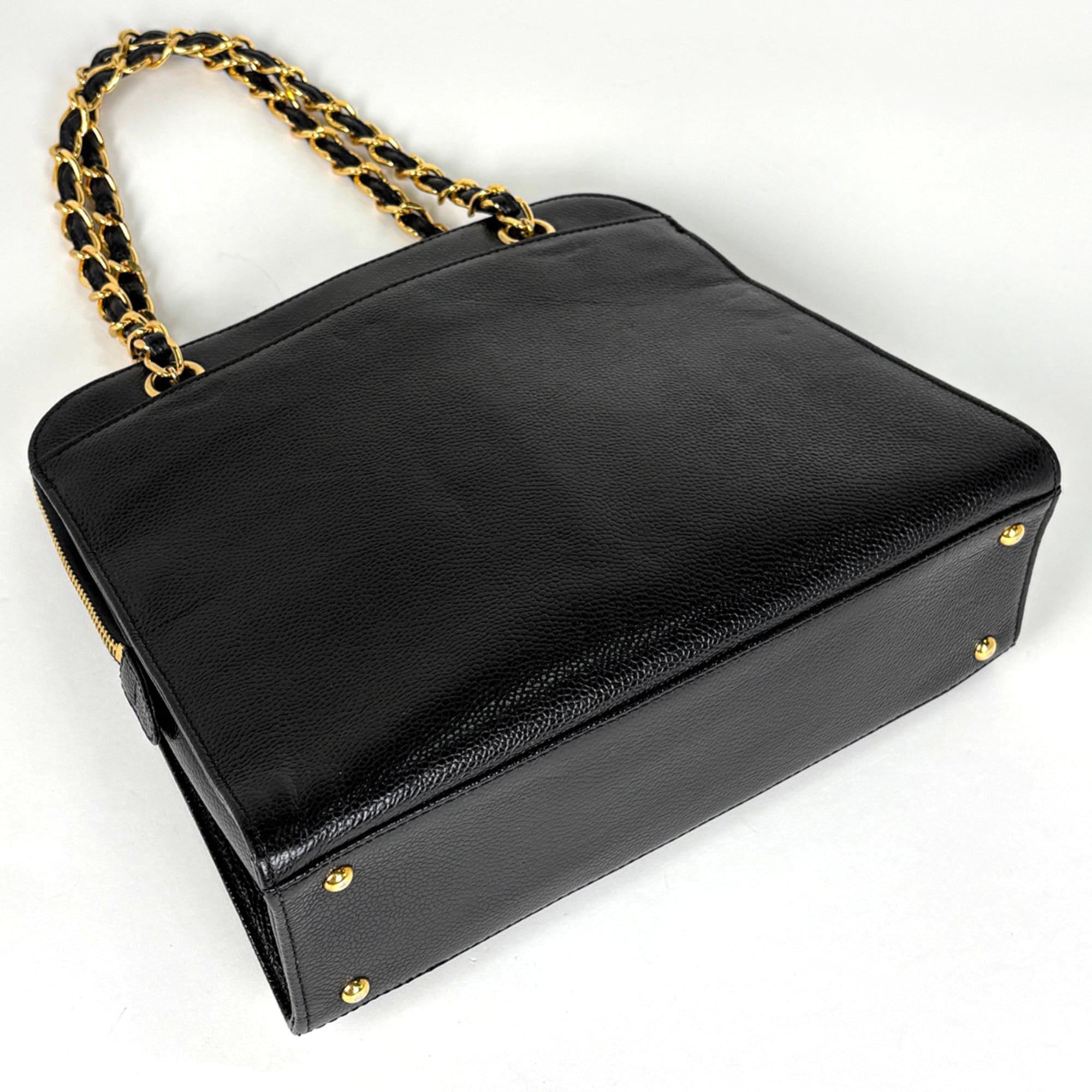 Chanel Black Grained Calfskin Tote Bag (Pre-Owned)