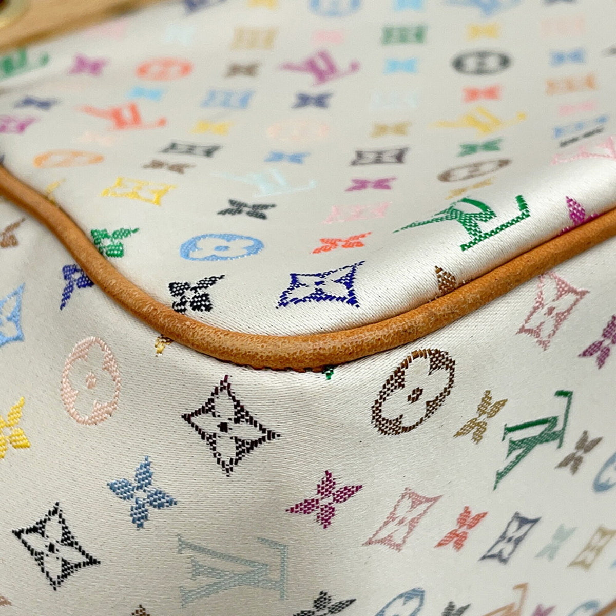 Louis Vuitton Blanc Monogram Satin Handbag (Pre-Owned)