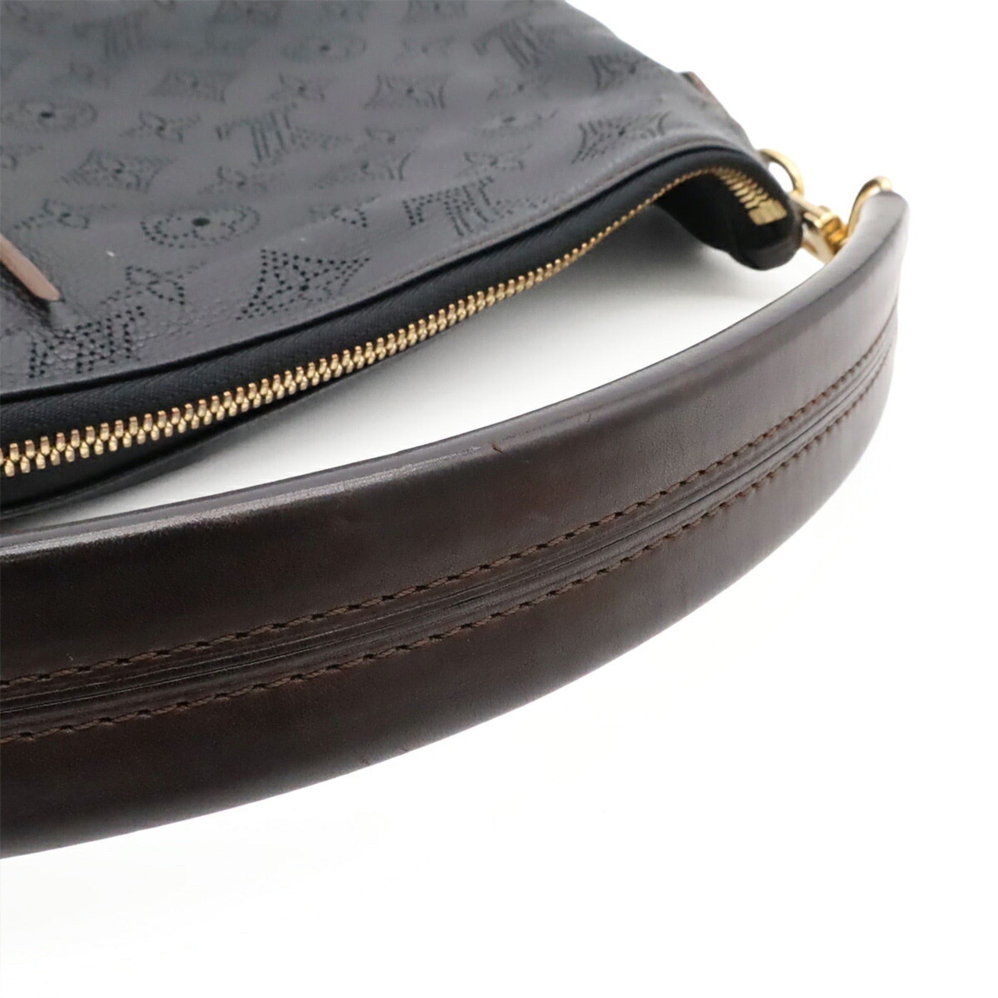 Louis Vuitton Black Noir Mahina Leather Leather Handbag Pouch Shoulder Bag (Pre-Owned)