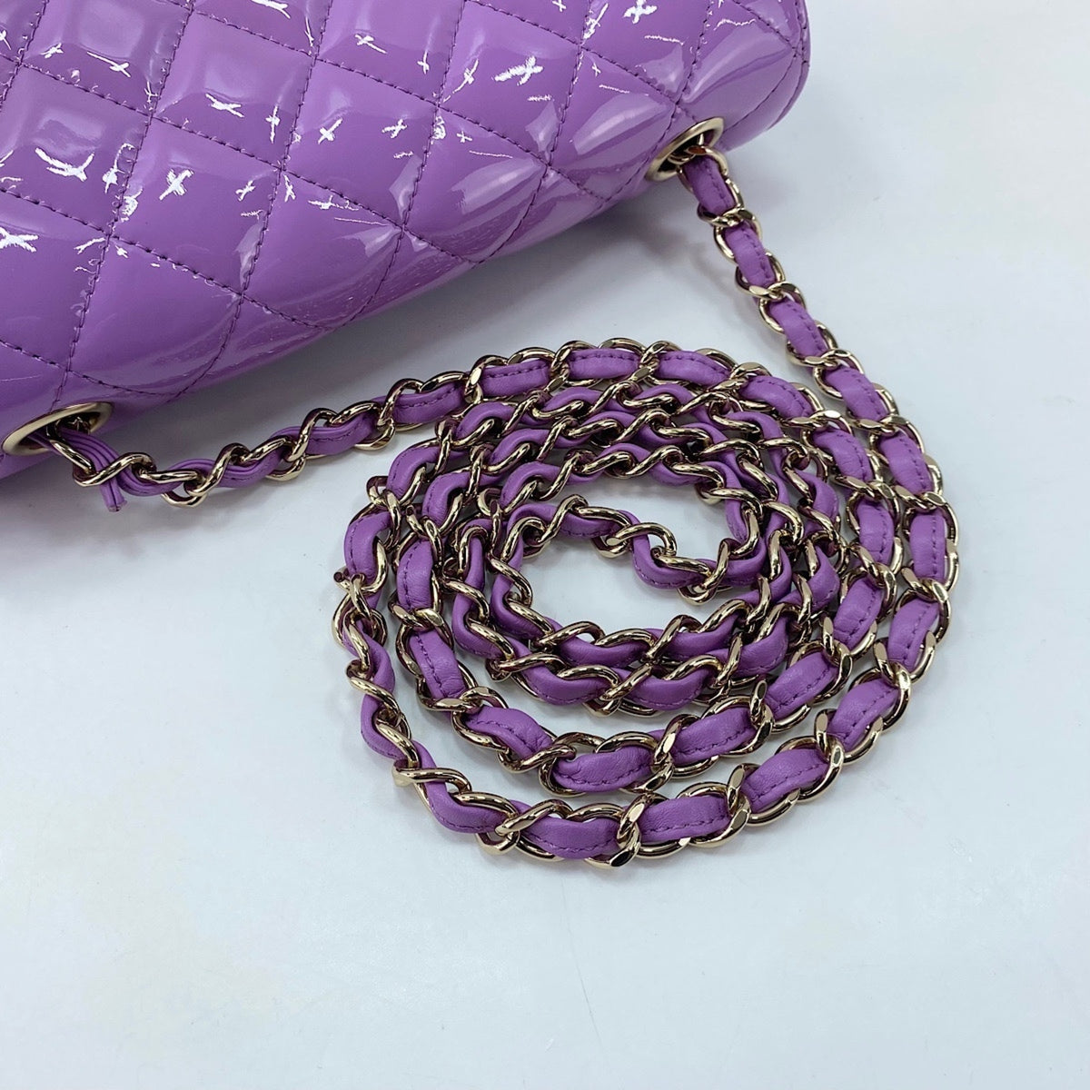 Chanel Purple Leather Shoulder Bag (Pre-Owned)